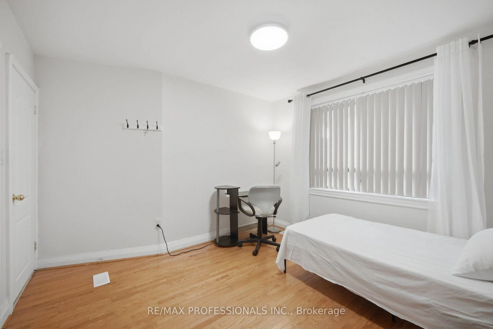 Photo 35 of 53 Wilmar Road, Etobicoke, Islington-City Centre West — HOMEH