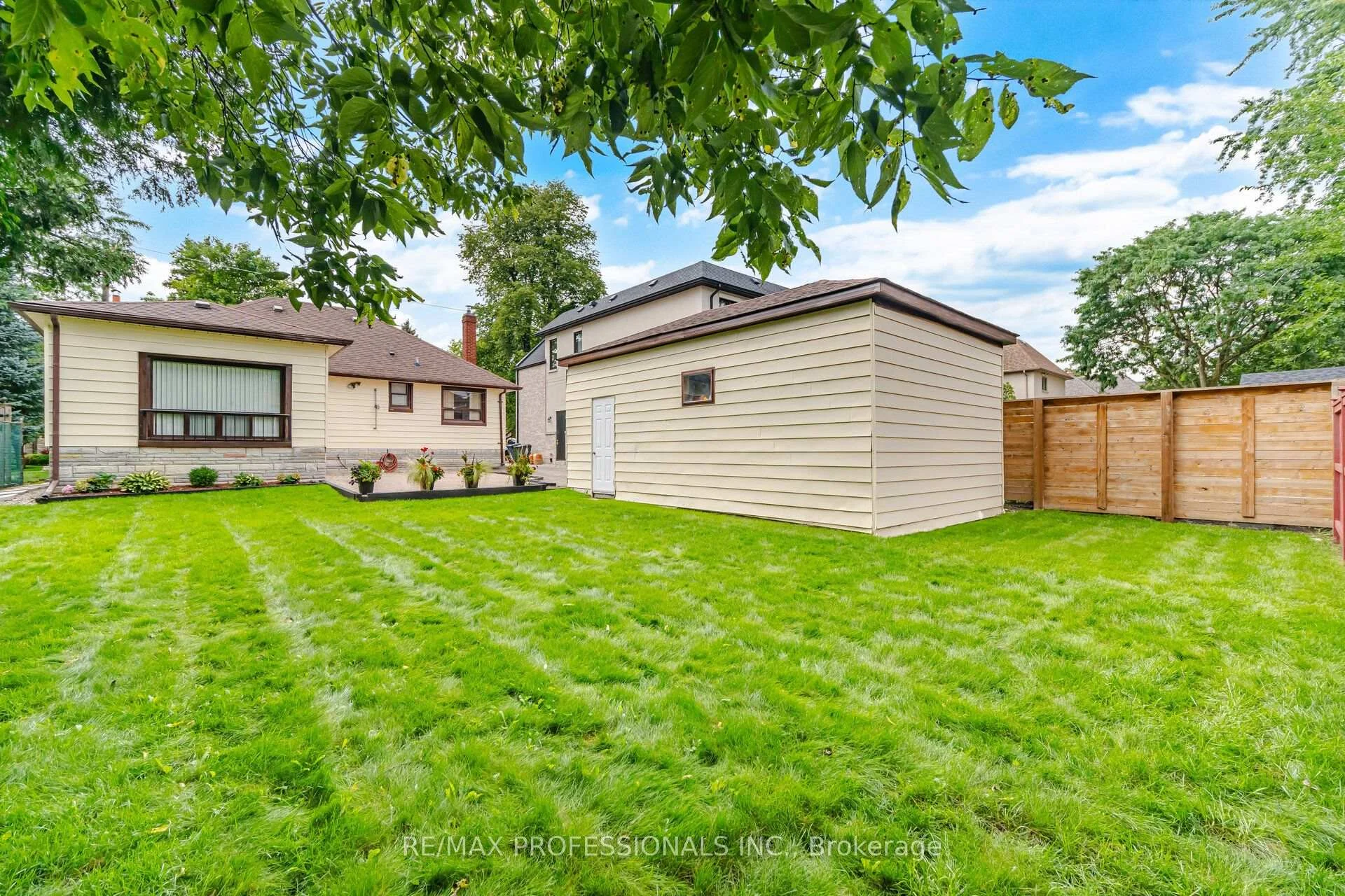 Photo 57 of 53 Wilmar Road, Etobicoke, Islington-City Centre West — HOMEH