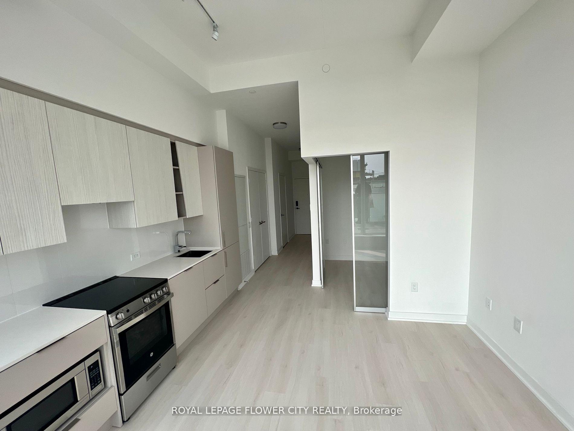 Photo 9 of Unit 607, 3900 Confederation Parkway, Mississauga, City Centre — HOMEH