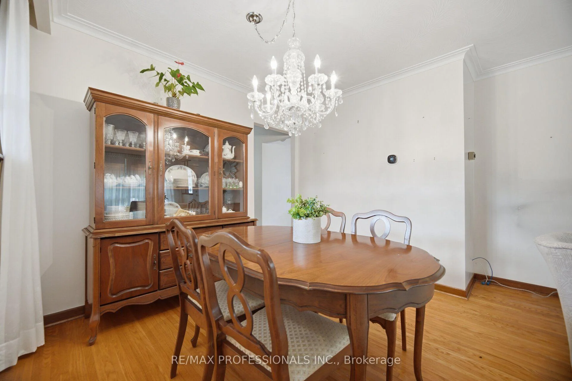 Photo 27 of 19 Earldown Drive, Etobicoke, Willowridge-Martingrove-Richview — HOMEH