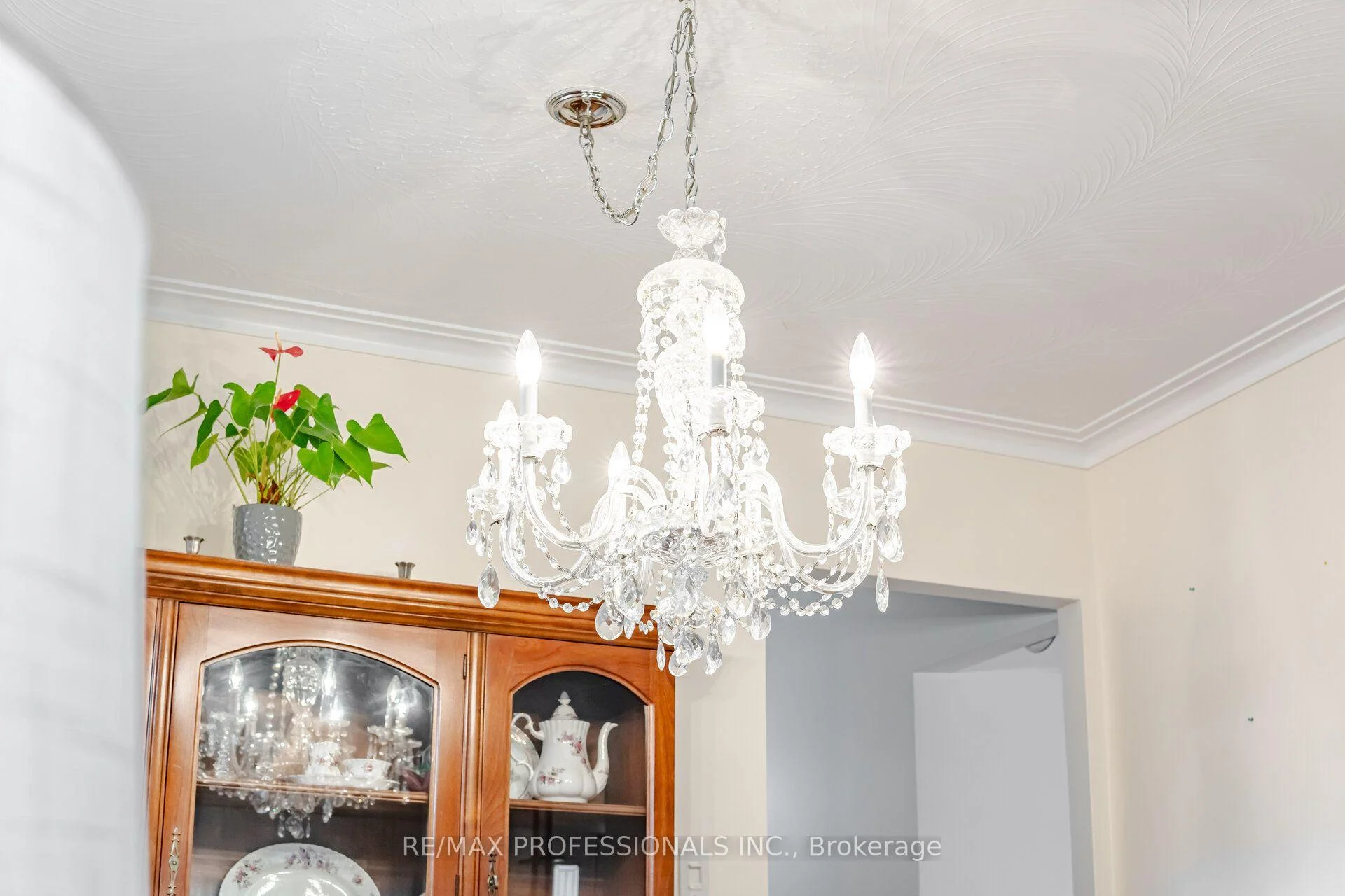 Photo 30 of 19 Earldown Drive, Etobicoke, Willowridge-Martingrove-Richview — HOMEH