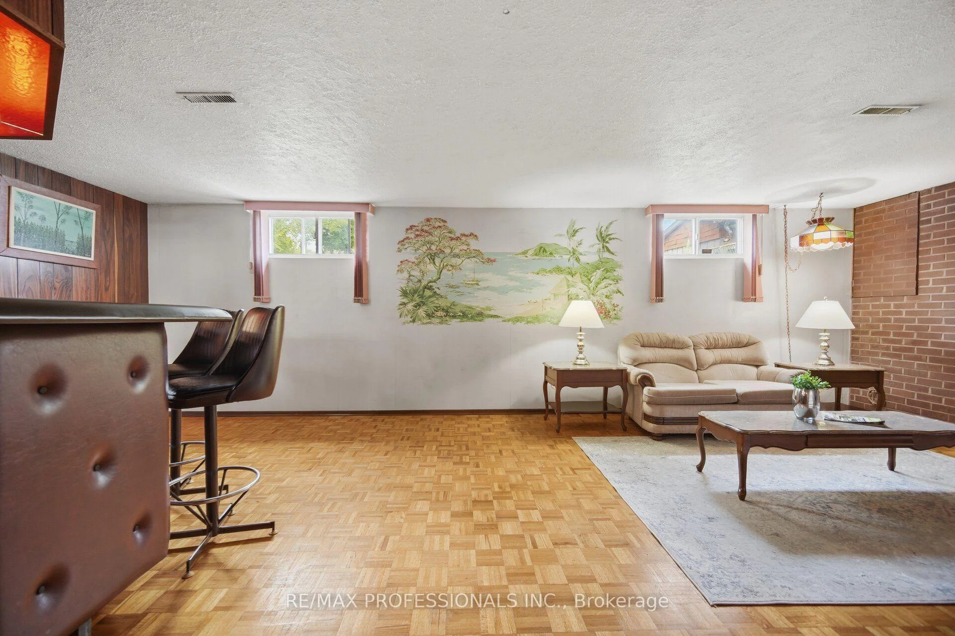 Photo 55 of 19 Earldown Drive, Etobicoke, Willowridge-Martingrove-Richview — HOMEH