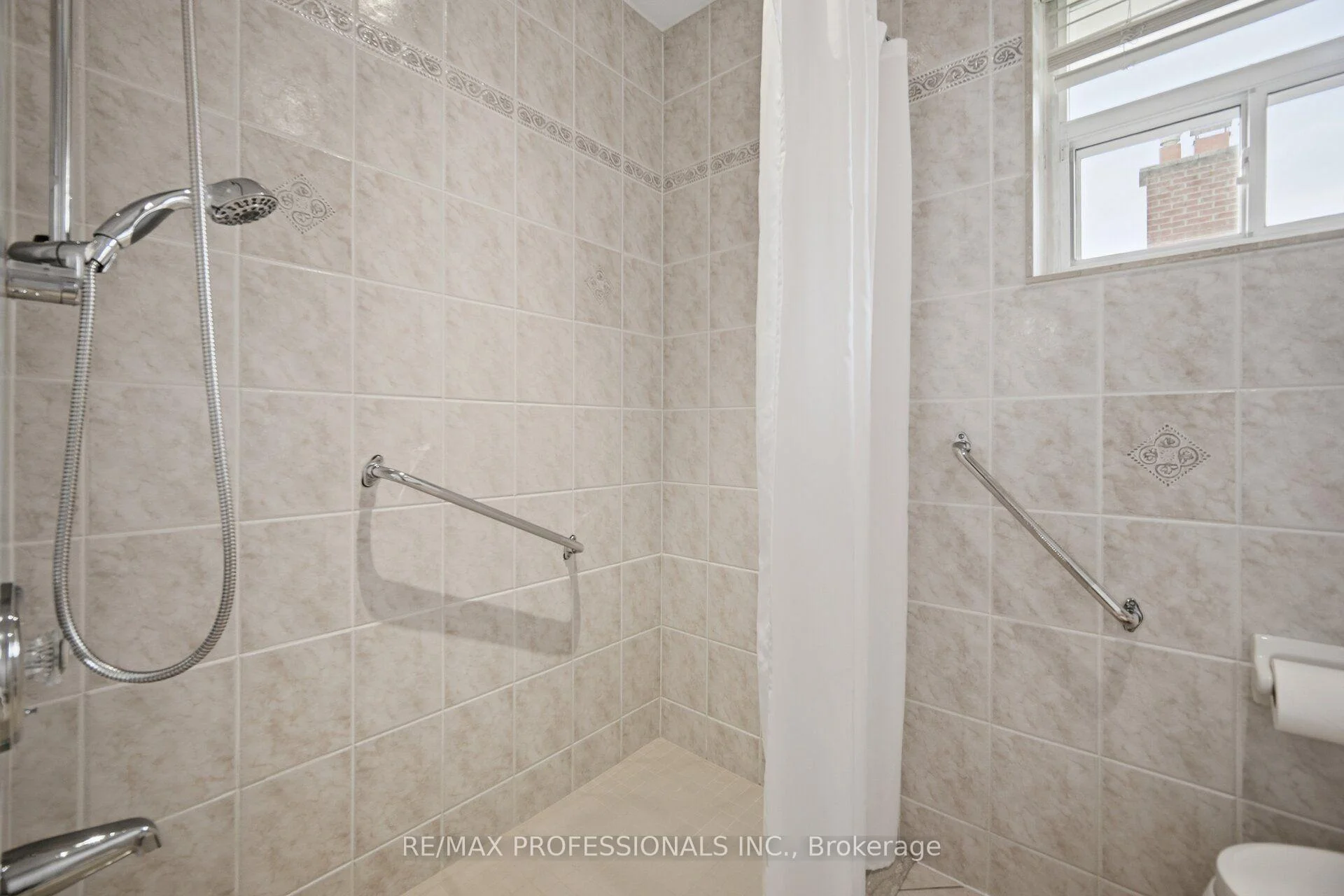 Photo 60 of 19 Earldown Drive, Etobicoke, Willowridge-Martingrove-Richview — HOMEH