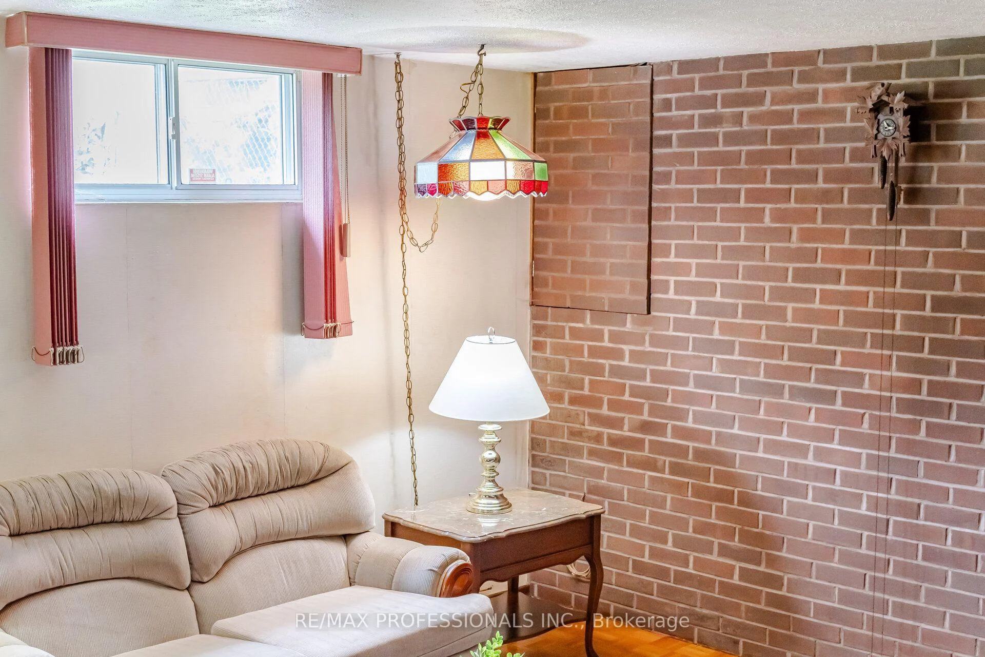 Photo 75 of 19 Earldown Drive, Etobicoke, Willowridge-Martingrove-Richview — HOMEH