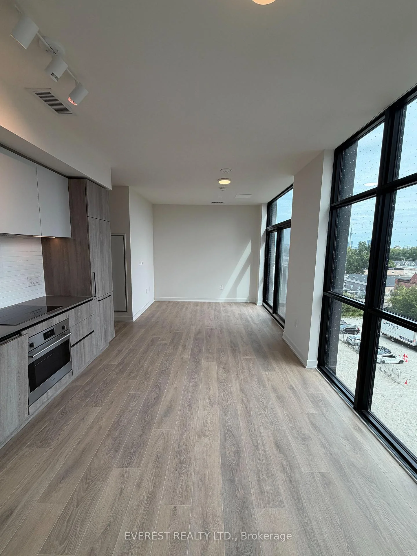 Photo 4 of Unit 507, 181 Sterling Road, Toronto, Dufferin Grove — HOMEH
