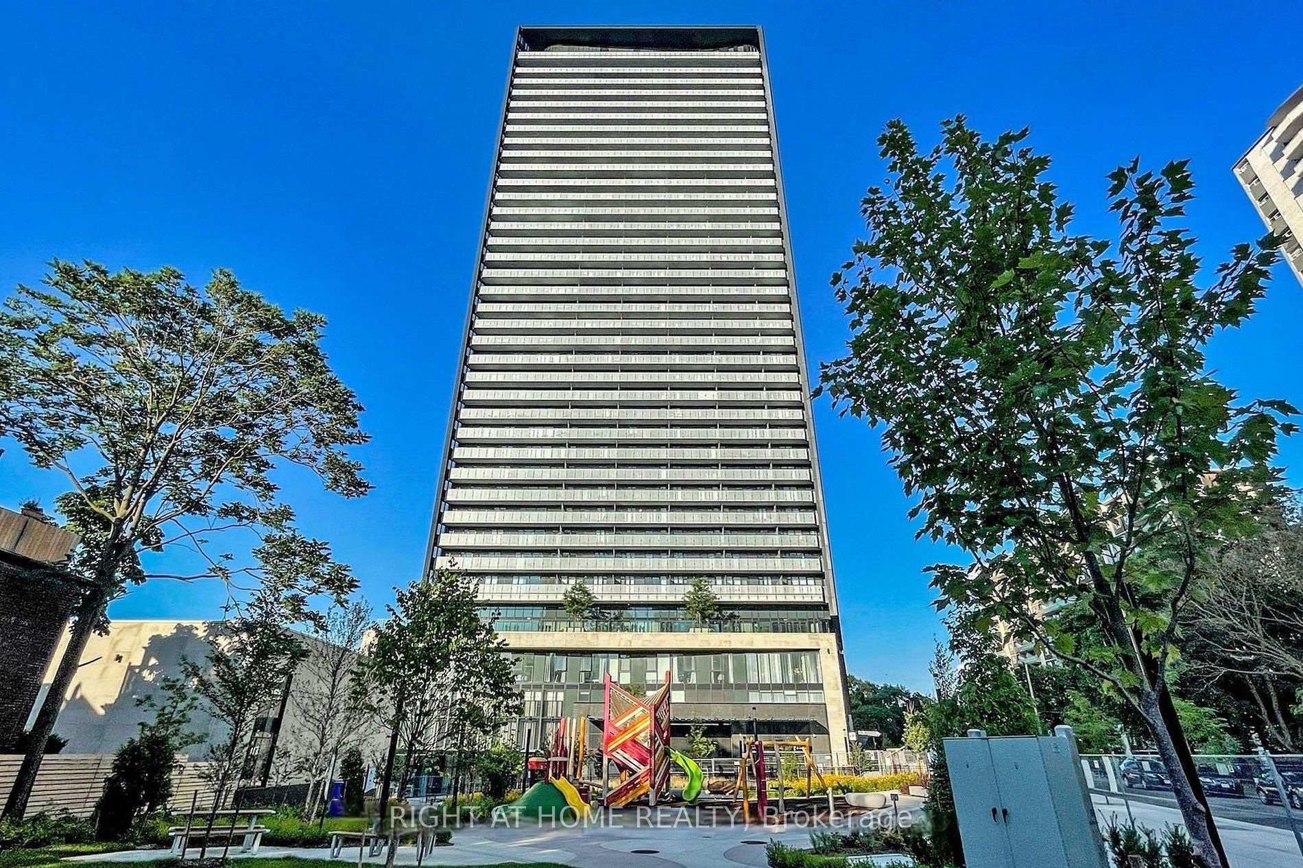 Photo 3 of Unit 508, 575 Bloor Street E, Toronto, North St. James Town — HOMEH