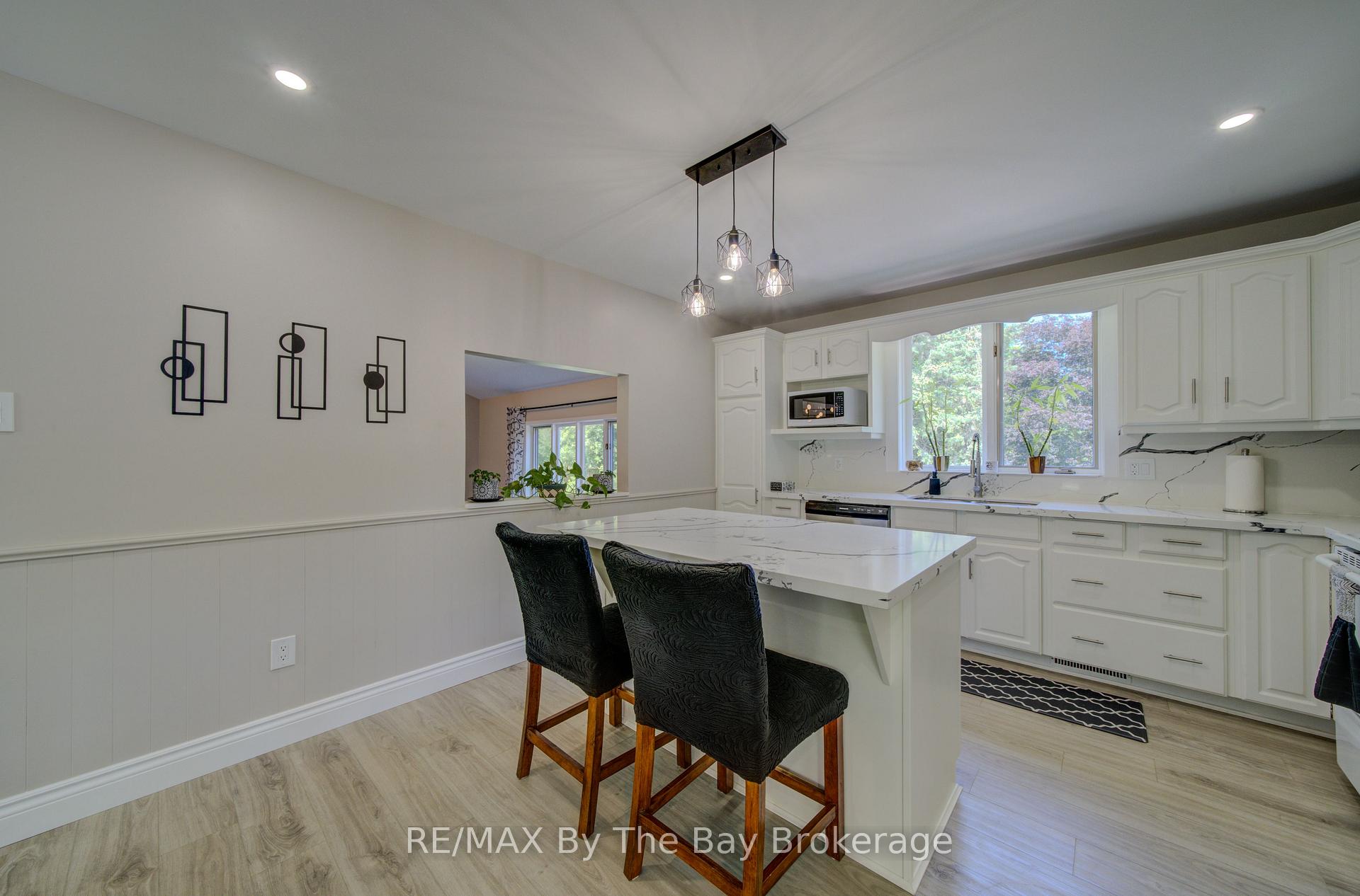 Photo 14 of 258 Sunnidale Street, Clearview, Stayner — HOMEH