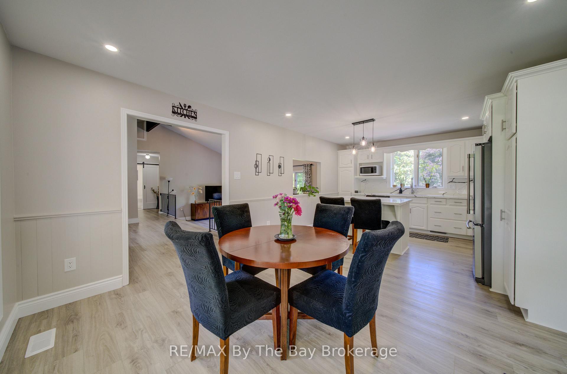 Photo 17 of 258 Sunnidale Street, Clearview, Stayner — HOMEH