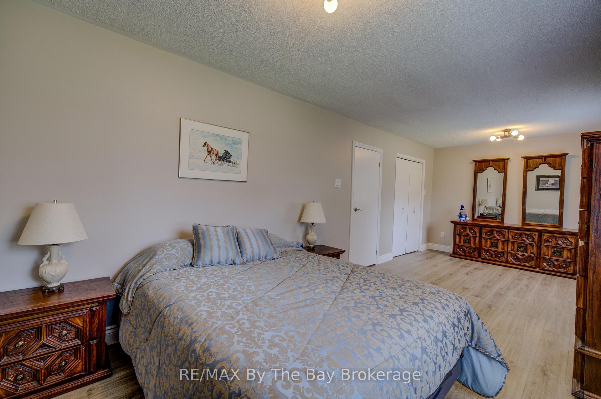 Photo 25 of 258 Sunnidale Street, Clearview, Stayner — HOMEH