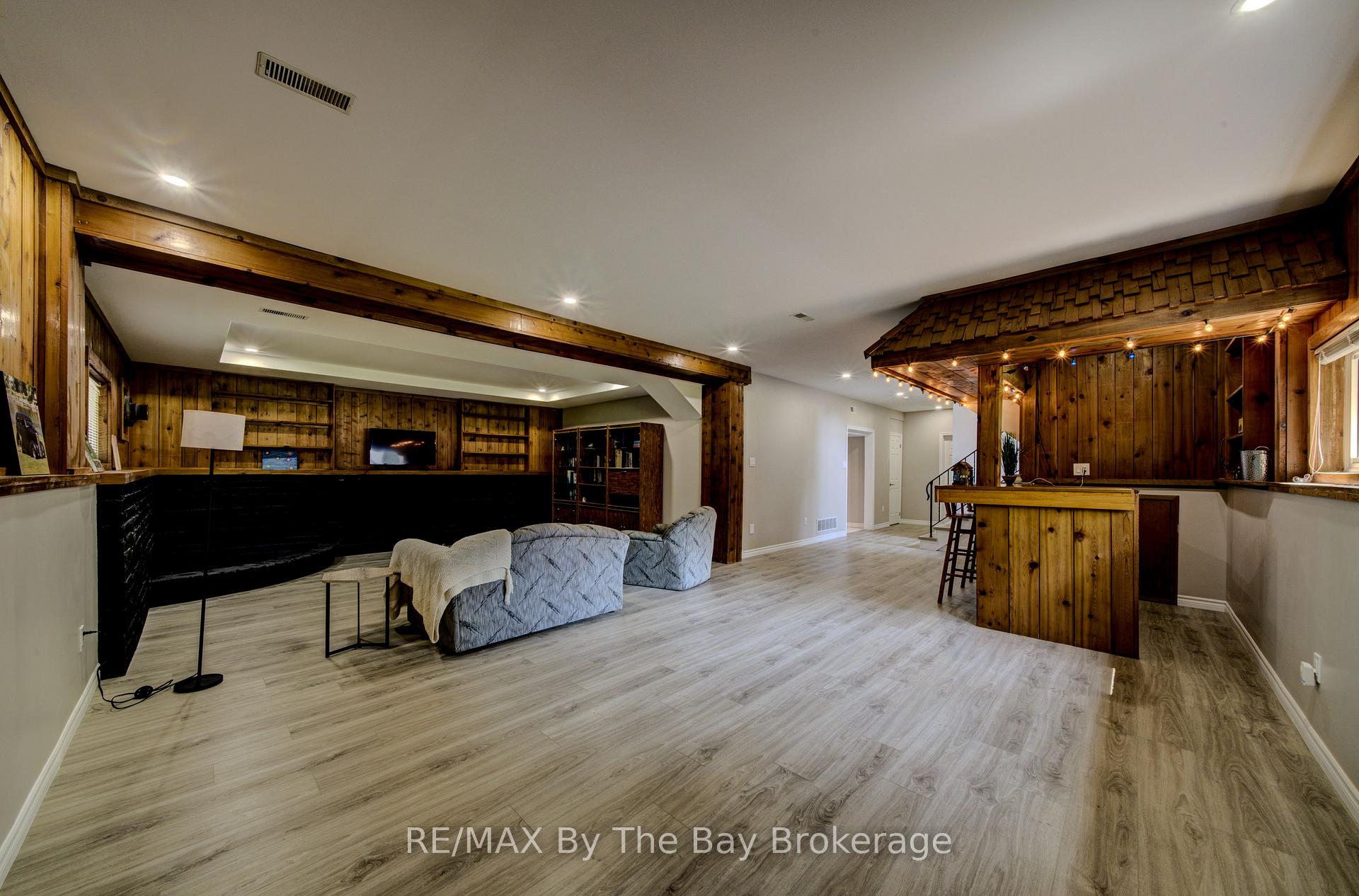 Photo 29 of 258 Sunnidale Street, Clearview, Stayner — HOMEH