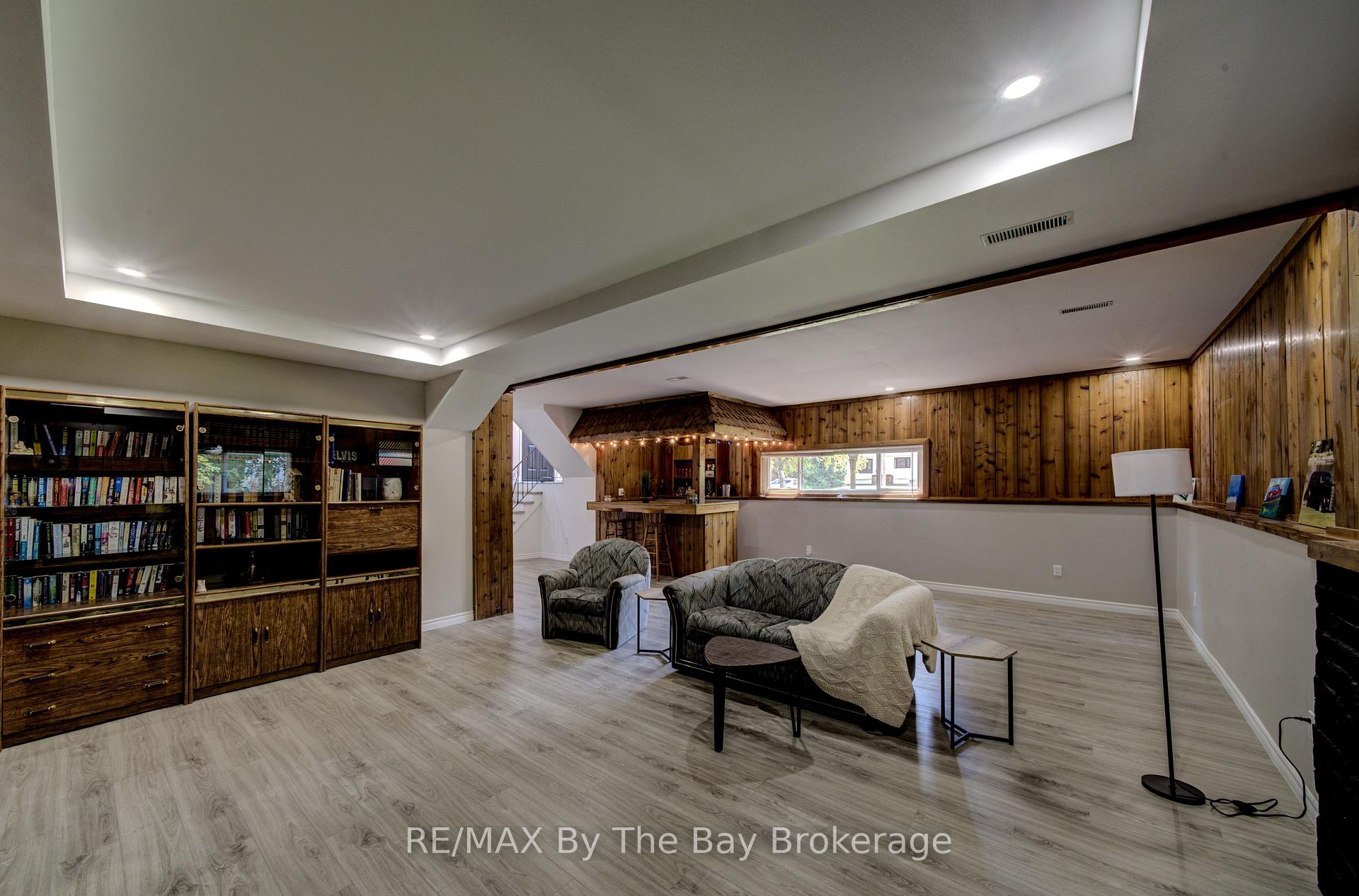 Photo 30 of 258 Sunnidale Street, Clearview, Stayner — HOMEH