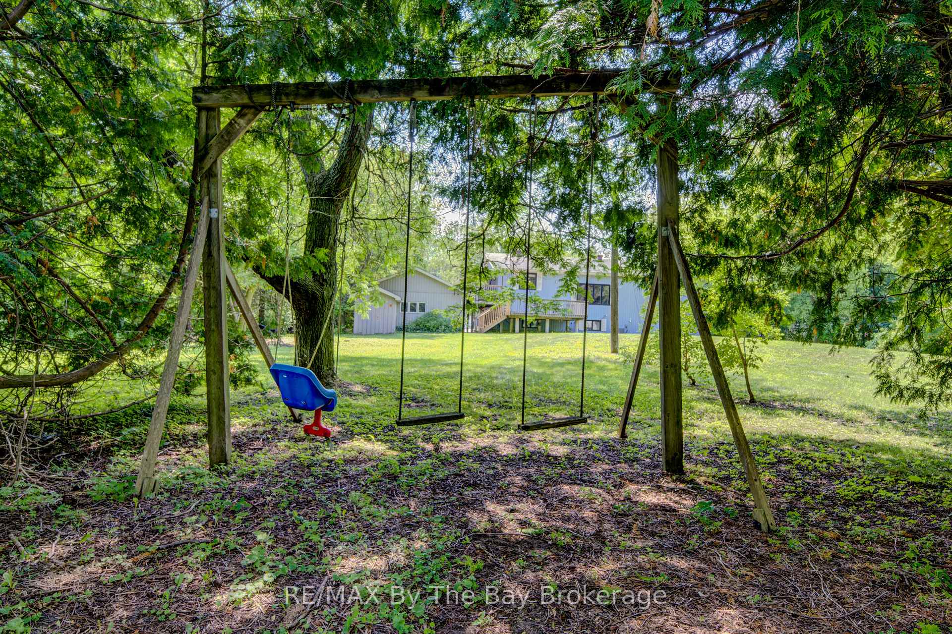 Photo 44 of 258 Sunnidale Street, Clearview, Stayner — HOMEH