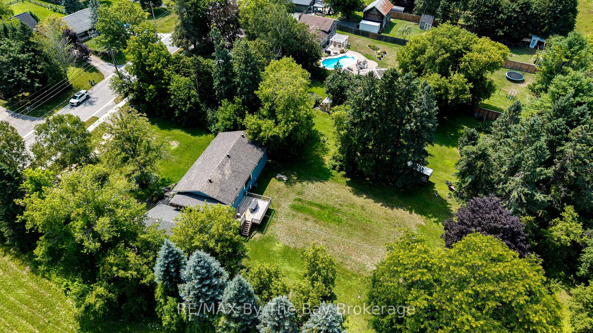 Photo 45 of 258 Sunnidale Street, Clearview, Stayner — HOMEH