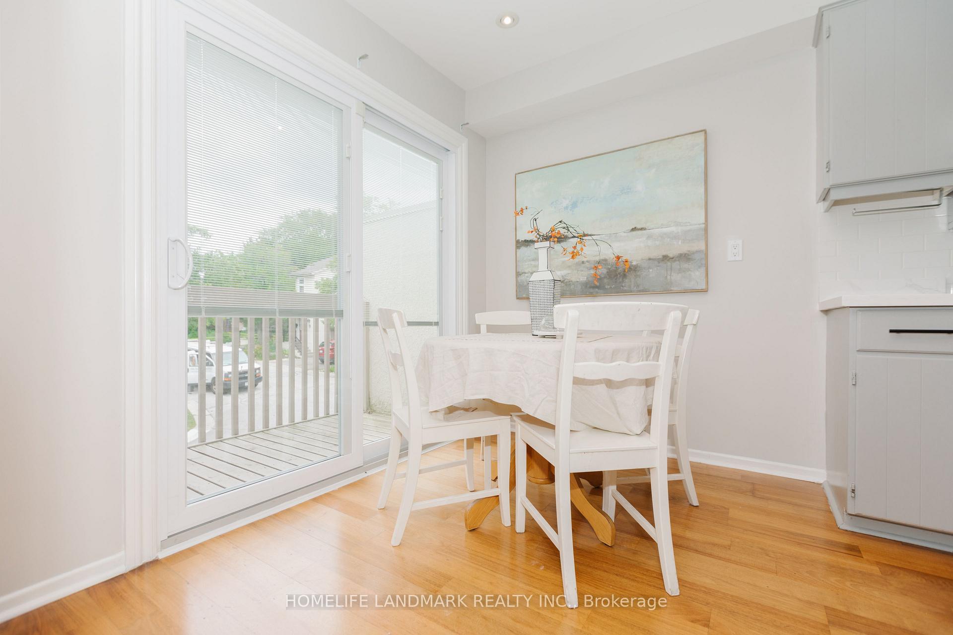 Photo 9 of 88 Cheryl Shepway, North York, Don Valley Village — HOMEH