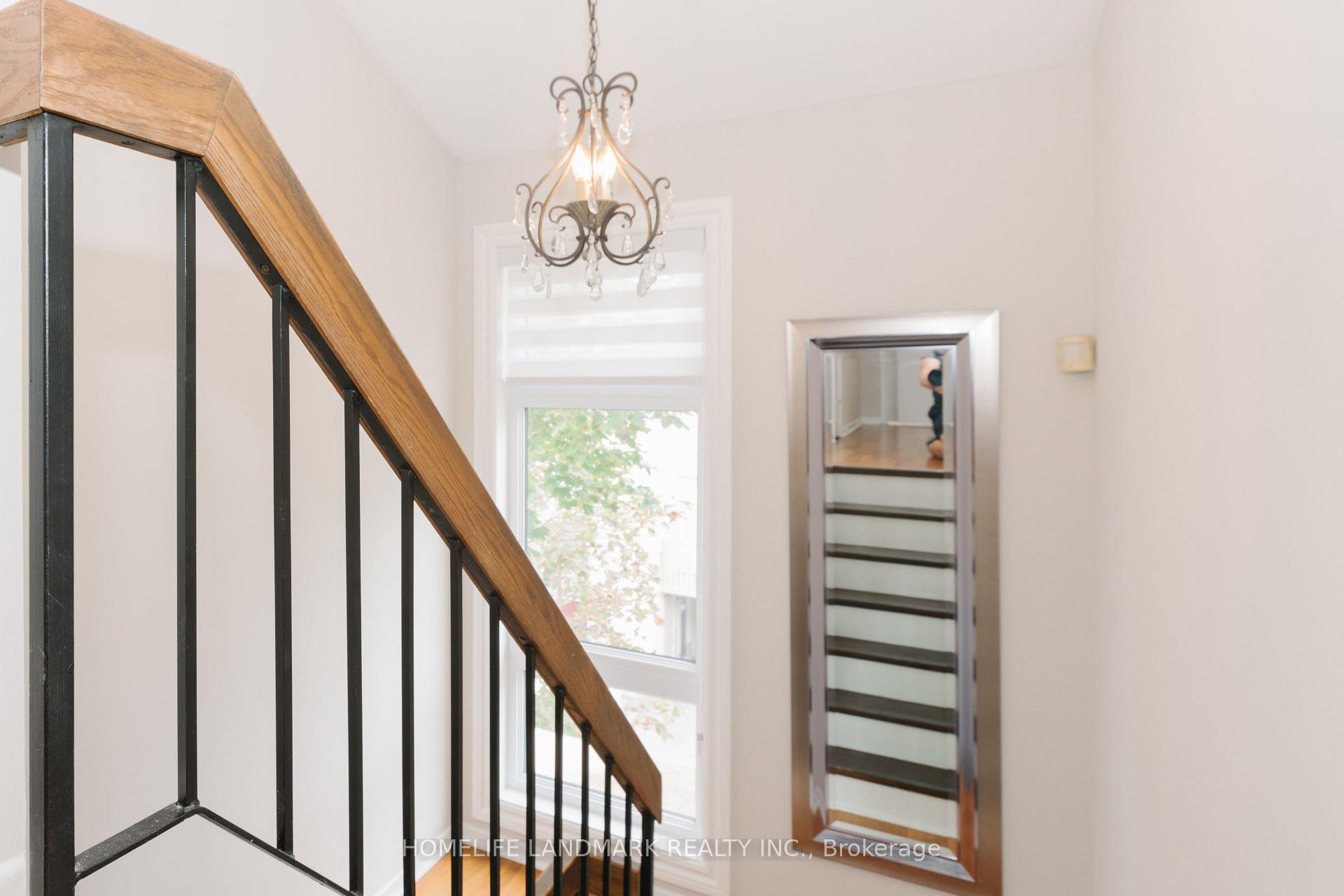 Photo 23 of 88 Cheryl Shepway, North York, Don Valley Village — HOMEH