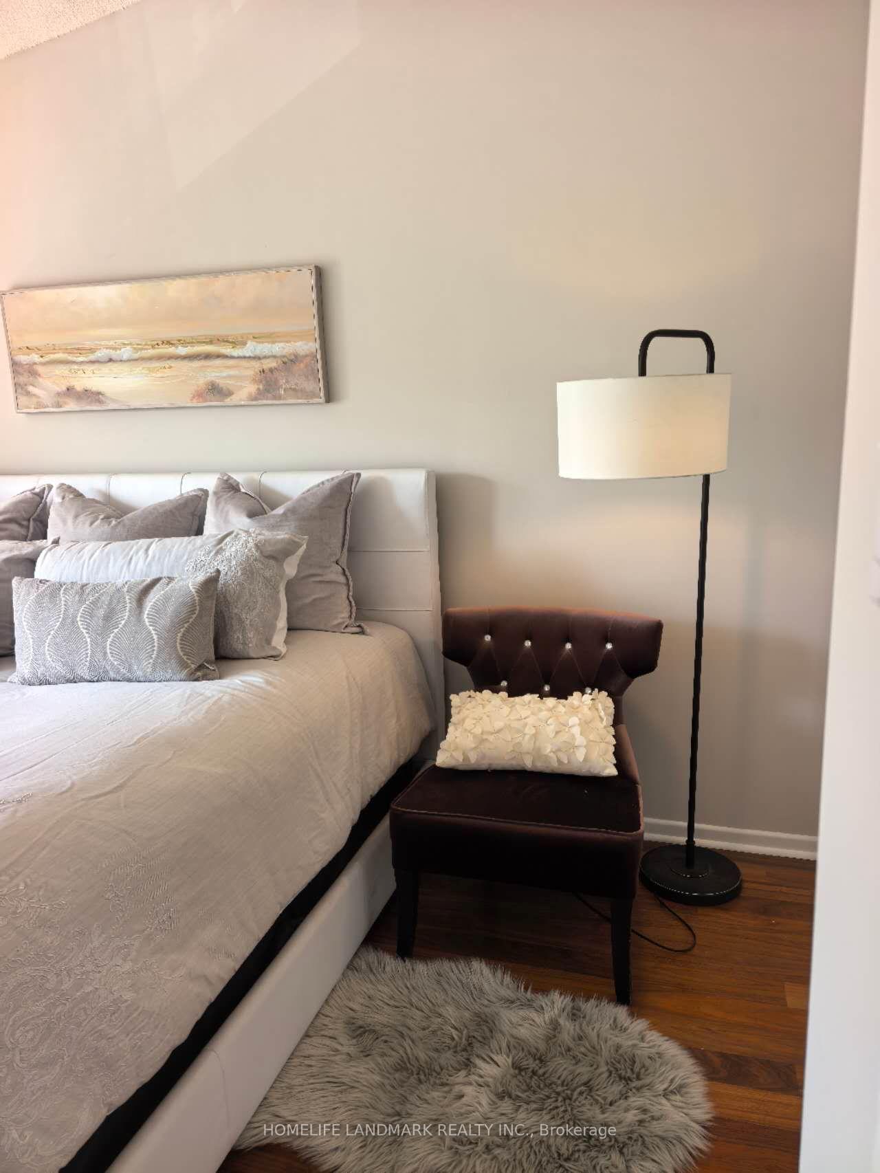 Photo 31 of 88 Cheryl Shepway, North York, Don Valley Village — HOMEH