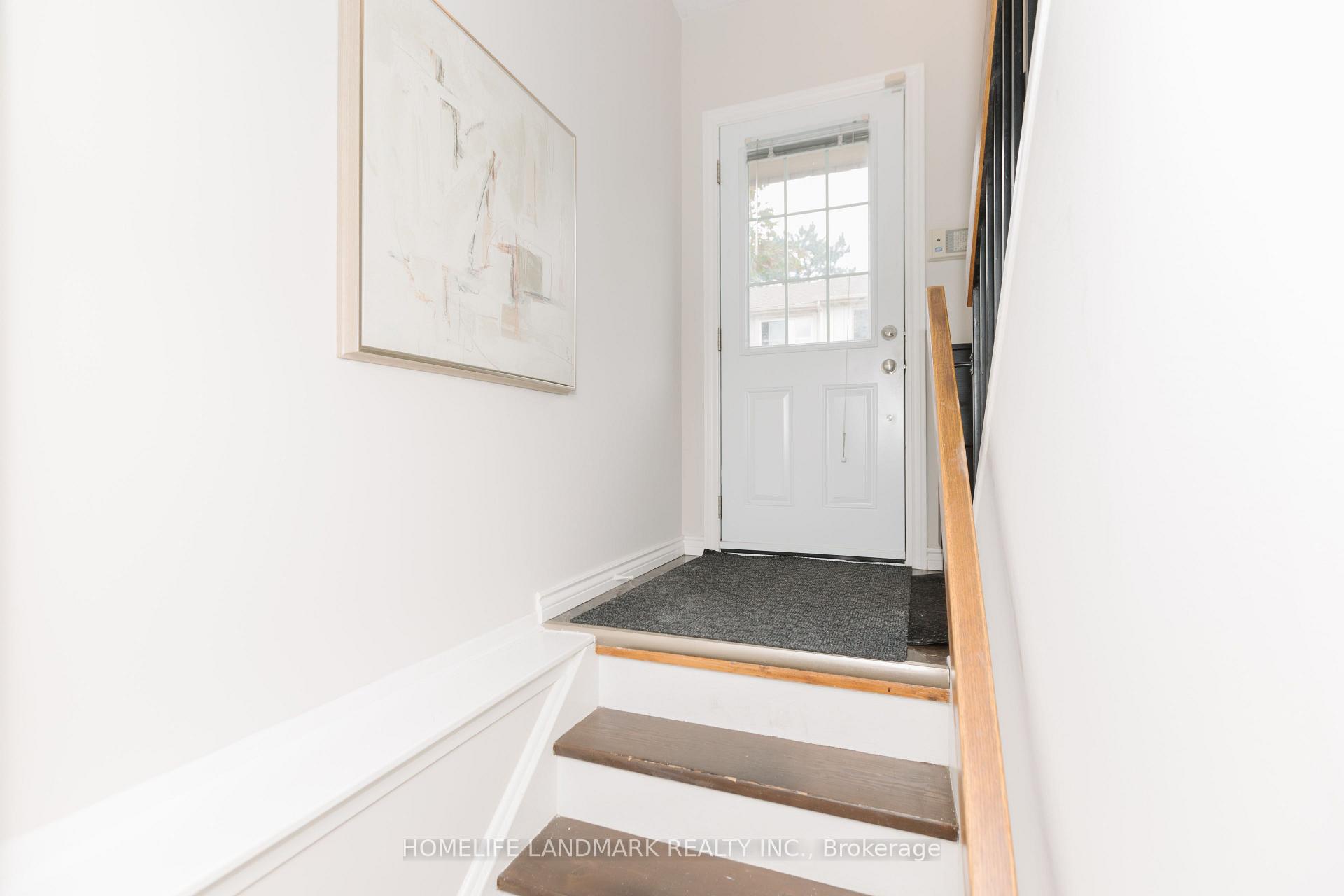 Photo 40 of 88 Cheryl Shepway, North York, Don Valley Village — HOMEH
