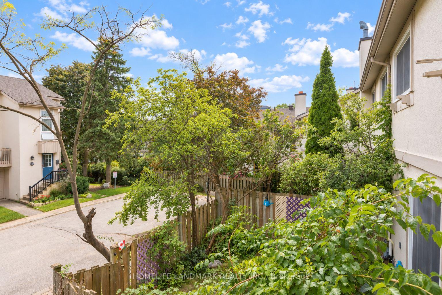 Photo 44 of 88 Cheryl Shepway, North York, Don Valley Village — HOMEH