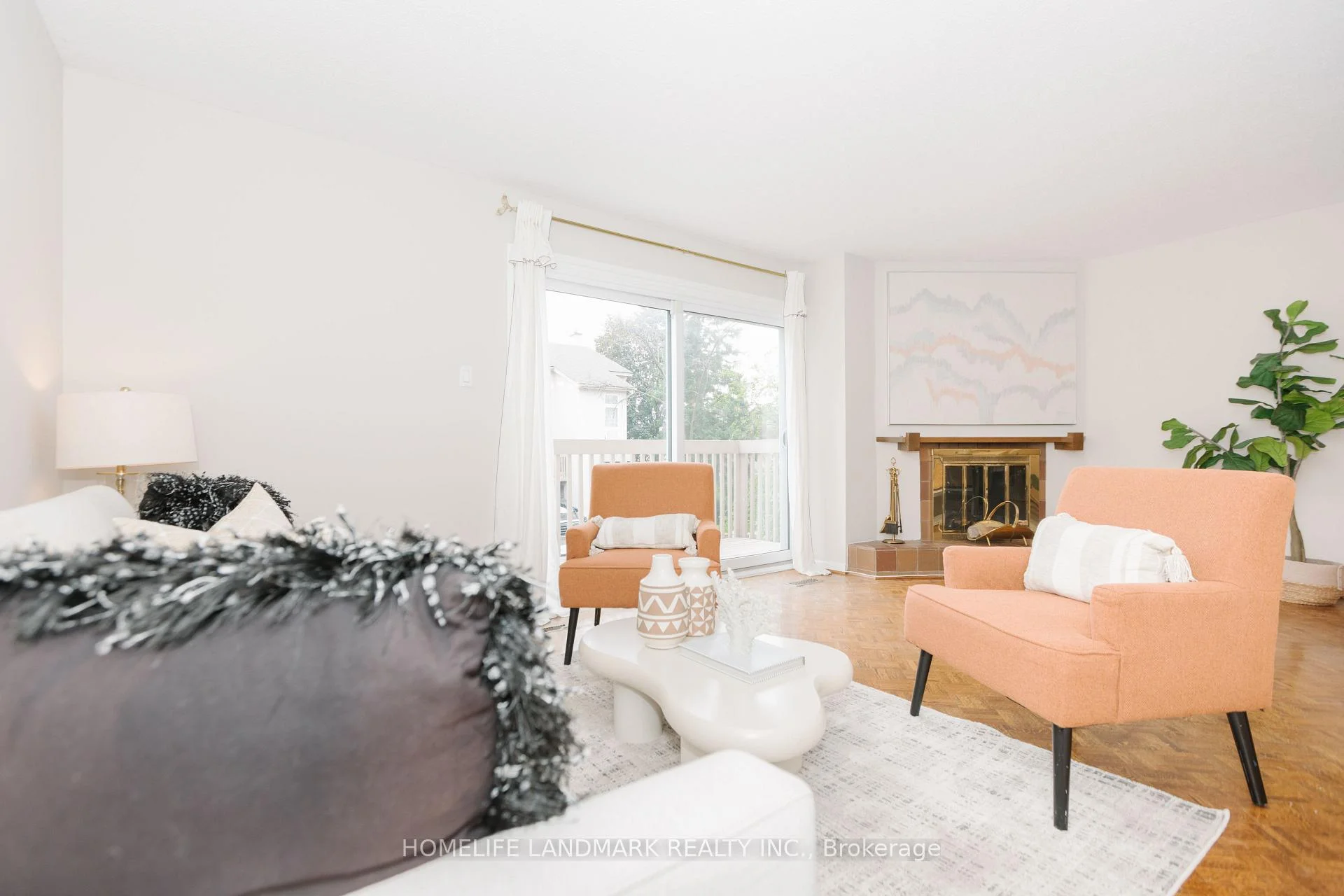 Photo 20 of 88 Cheryl Shepway, North York, Don Valley Village — HOMEH