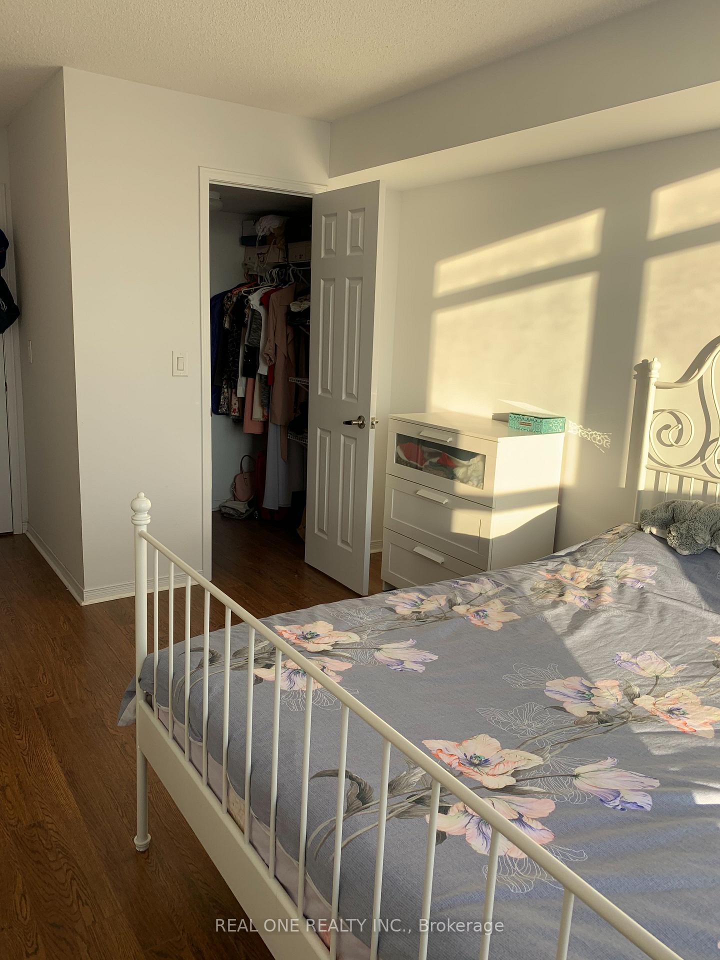 Photo 10 of Unit 606, 75 King William Crescent, Richmond Hill, Langstaff — HOMEH