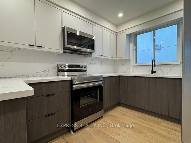 Photo 3 of Unit 2, 1328 Avenue Road, Toronto, Lawrence Park South — HOMEH