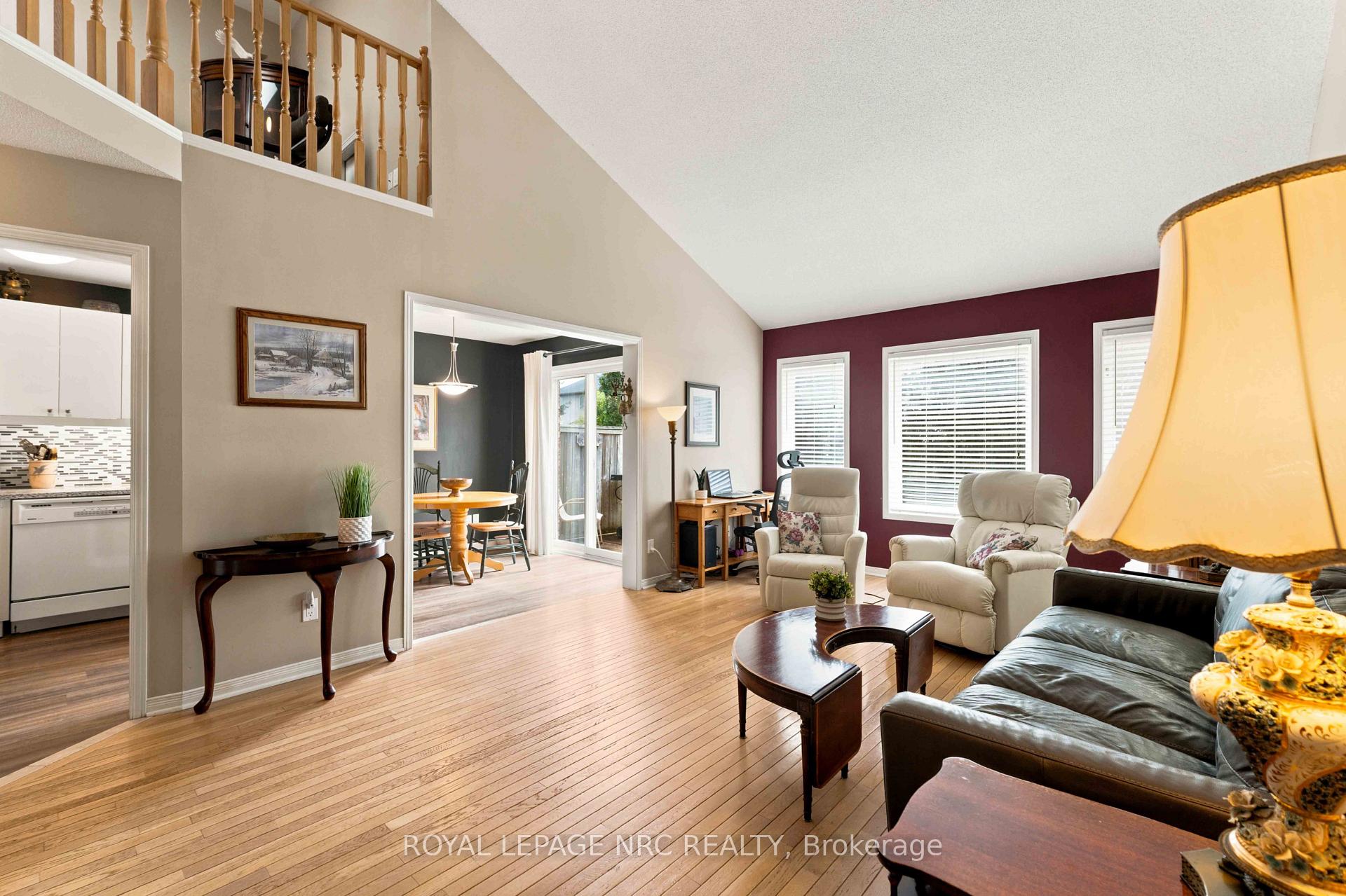 Photo 16 of 5130 St. George's Drive, Lincoln, Beamsville — HOMEH