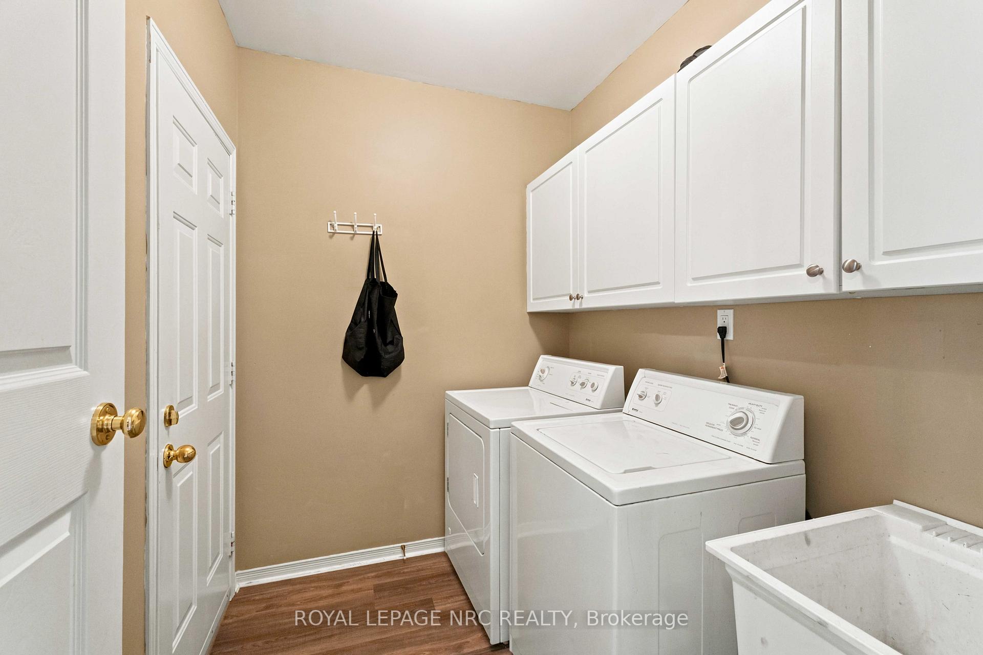 Photo 25 of 5130 St. George's Drive, Lincoln, Beamsville — HOMEH