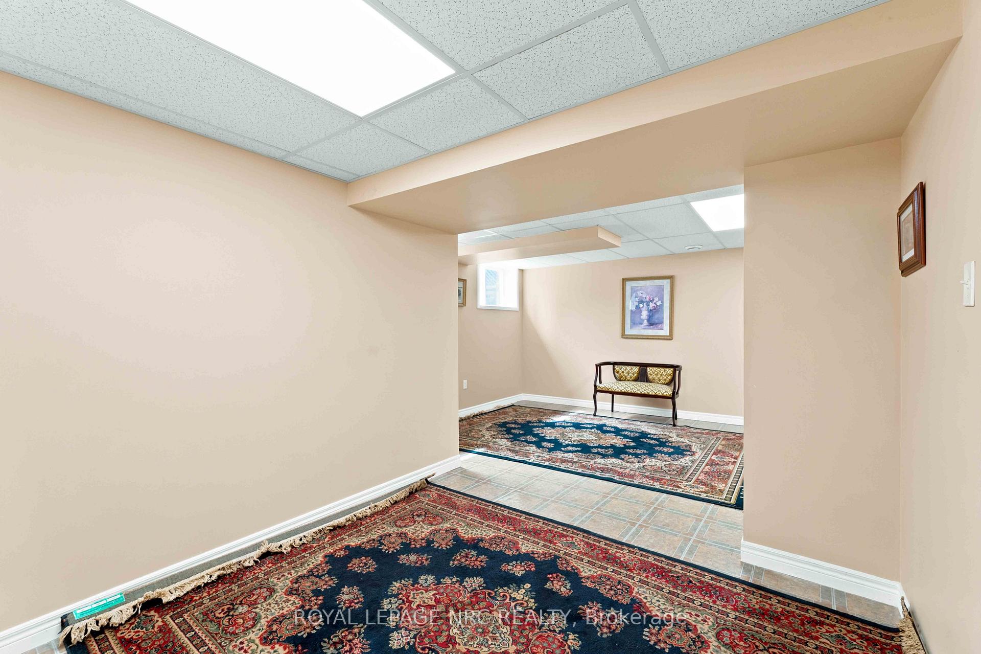 Photo 36 of 5130 St. George's Drive, Lincoln, Beamsville — HOMEH