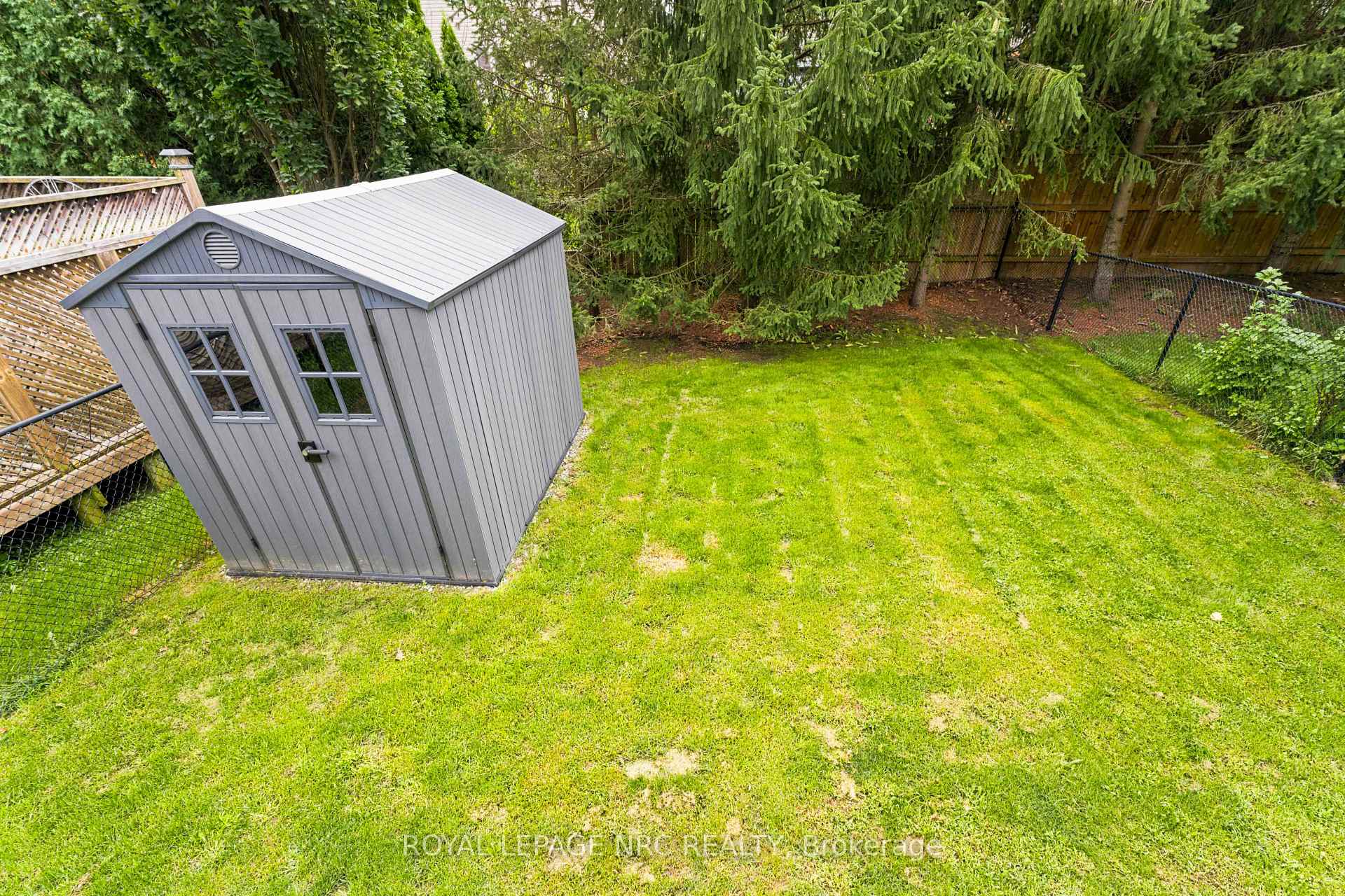 Photo 40 of 5130 St. George's Drive, Lincoln, Beamsville — HOMEH