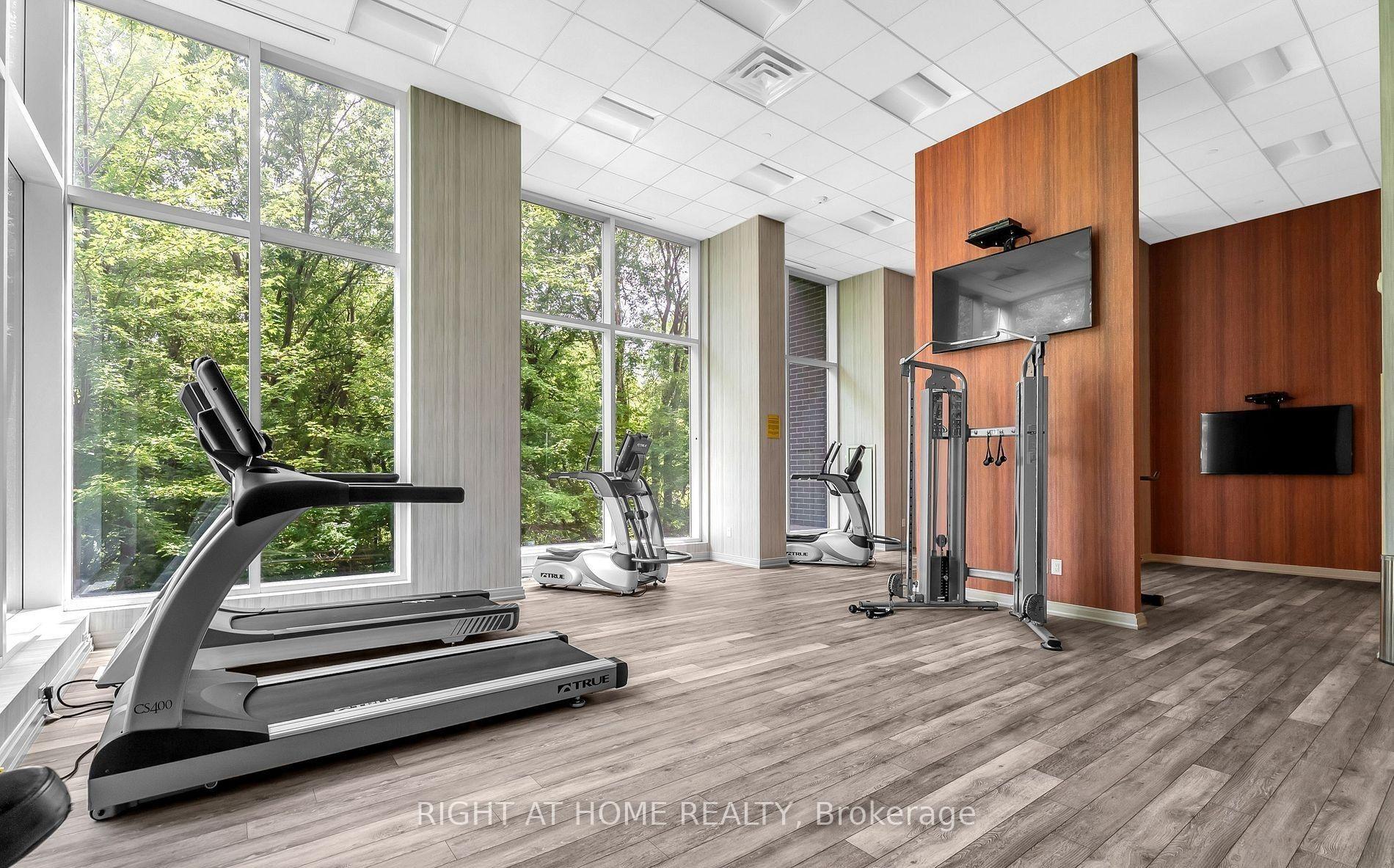 Photo 10 of Unit 310, 8763 Bayview Avenue, Richmond Hill, Doncrest — HOMEH