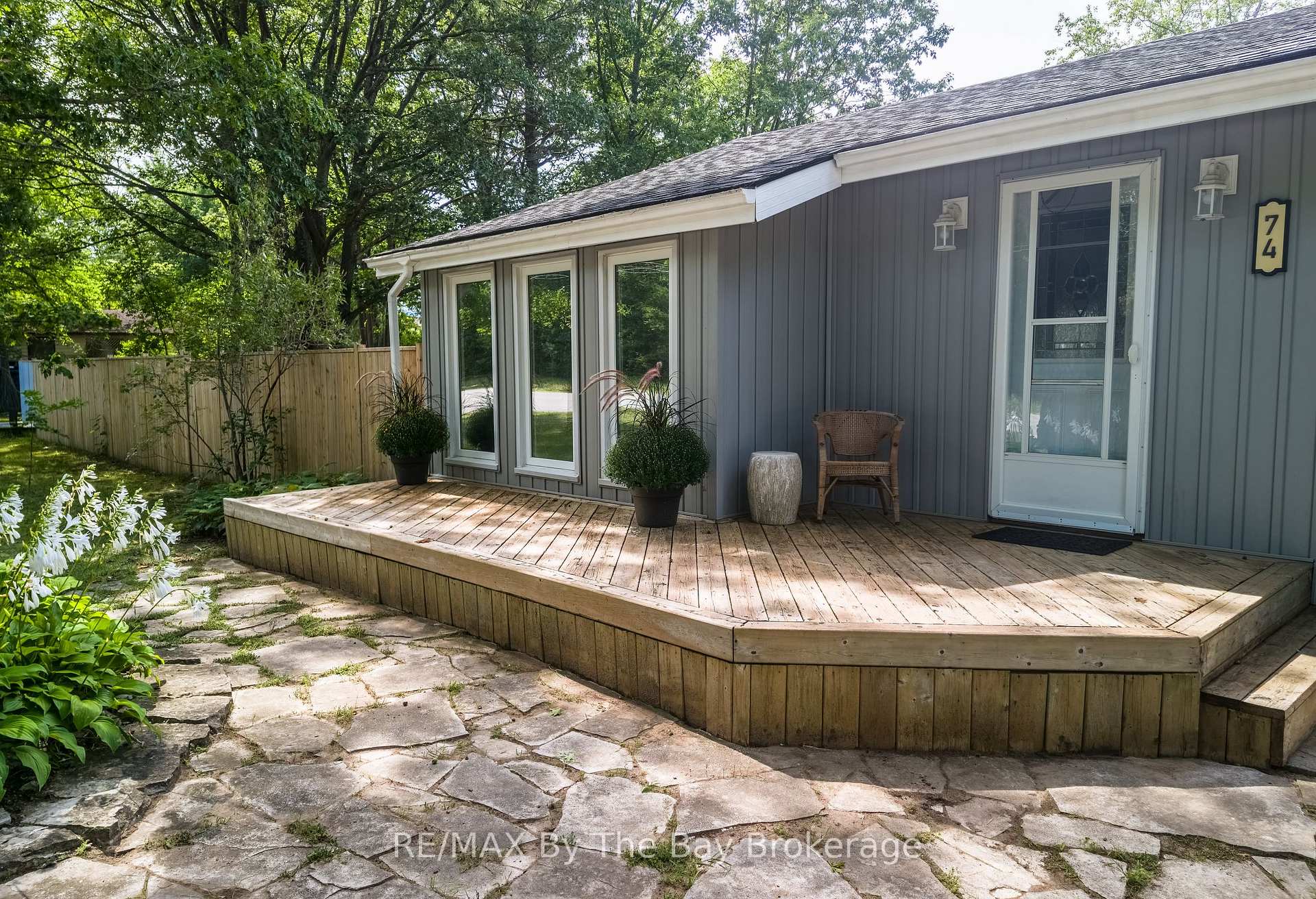 Photo 9 of 74 Oxbow Park Drive, Wasaga Beach — HOMEH