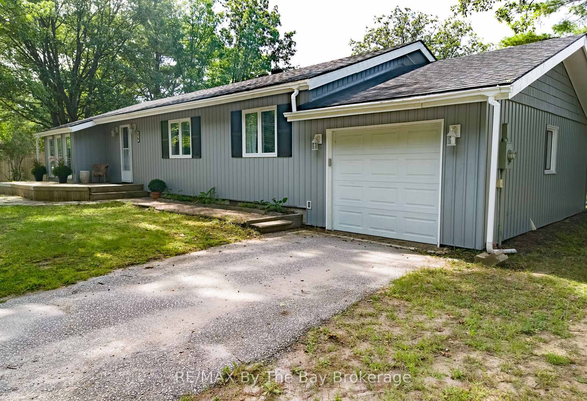 Photo 20 of 74 Oxbow Park Drive, Wasaga Beach — HOMEH