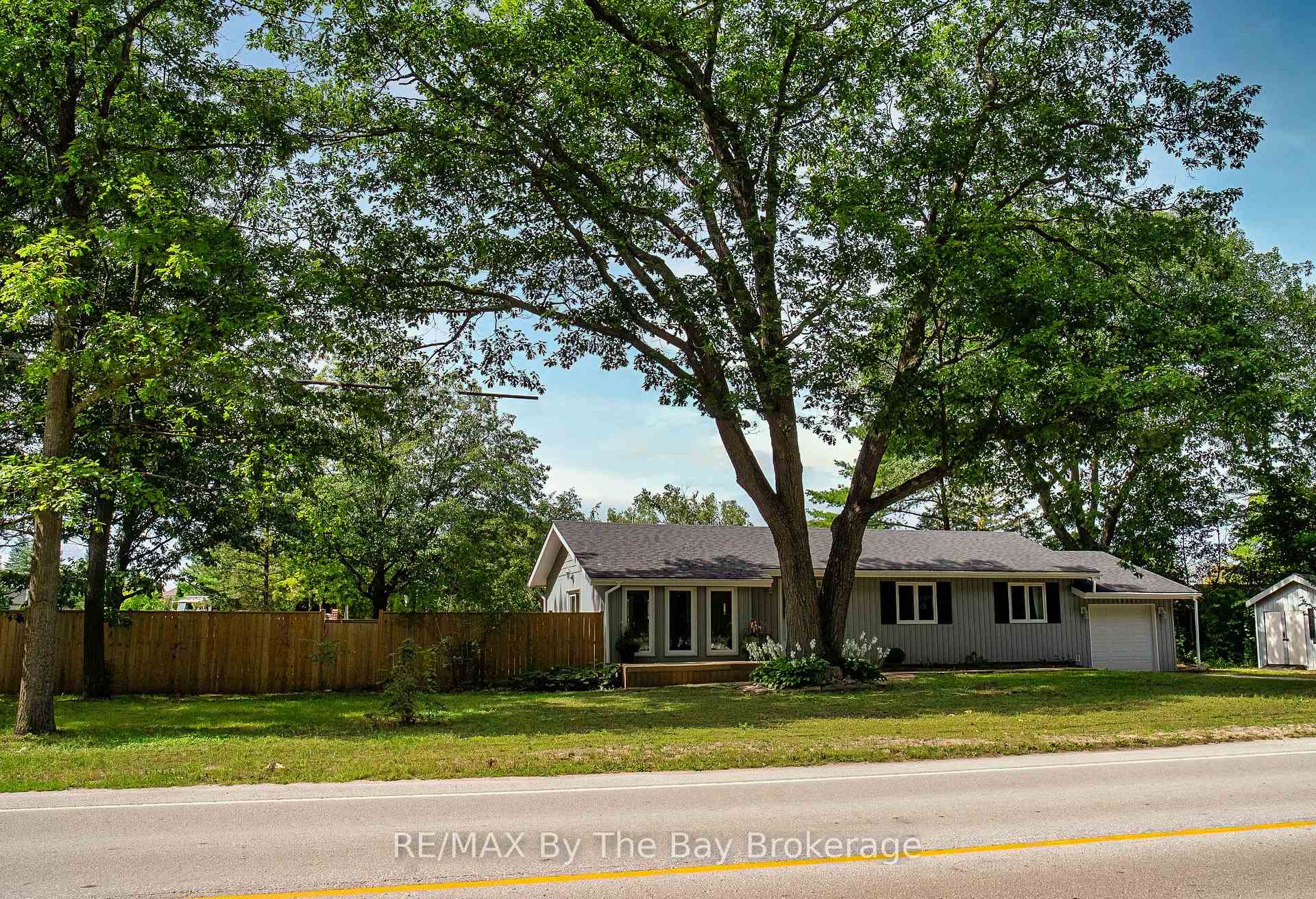 Photo 21 of 74 Oxbow Park Drive, Wasaga Beach — HOMEH