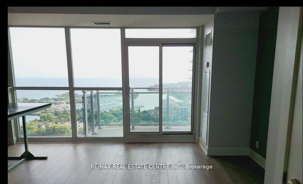 Front of Unit 3011, 33 Shore Breeze Drive