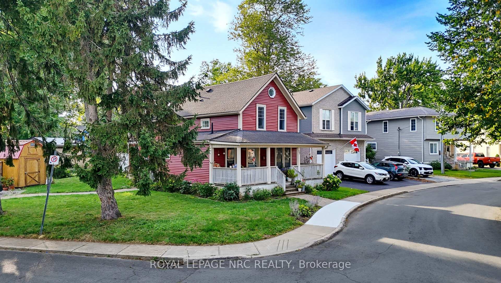 Photo 2 of Unit 2, 52 Queens Circle, Fort Erie, Crystal Beach — HOMEH