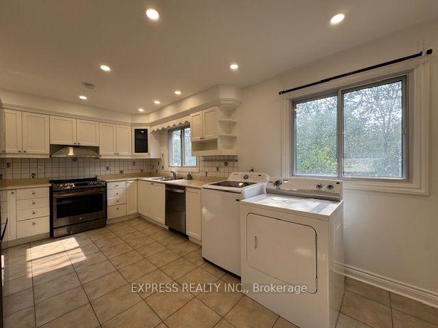 Photo 5 of Unit Main, 2 Pearson Avenue, Richmond Hill, South Richvale — HOMEH