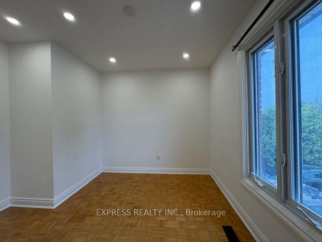Photo 12 of Unit Main, 2 Pearson Avenue, Richmond Hill, South Richvale — HOMEH