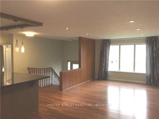 Photo 2 of 38 Penwick Crescent, Richmond Hill, North Richvale — HOMEH