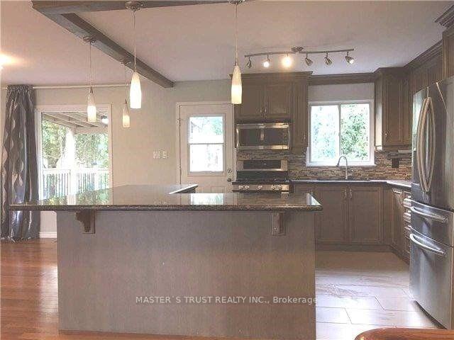 Photo 4 of 38 Penwick Crescent, Richmond Hill, North Richvale — HOMEH