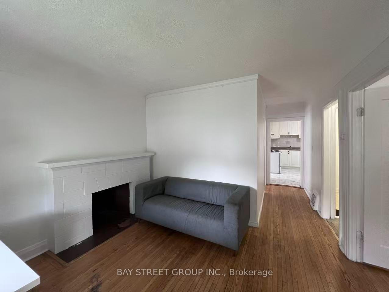 Photo 5 of 125 Broadway Avenue, Hamilton, Ainslie Wood — HOMEH