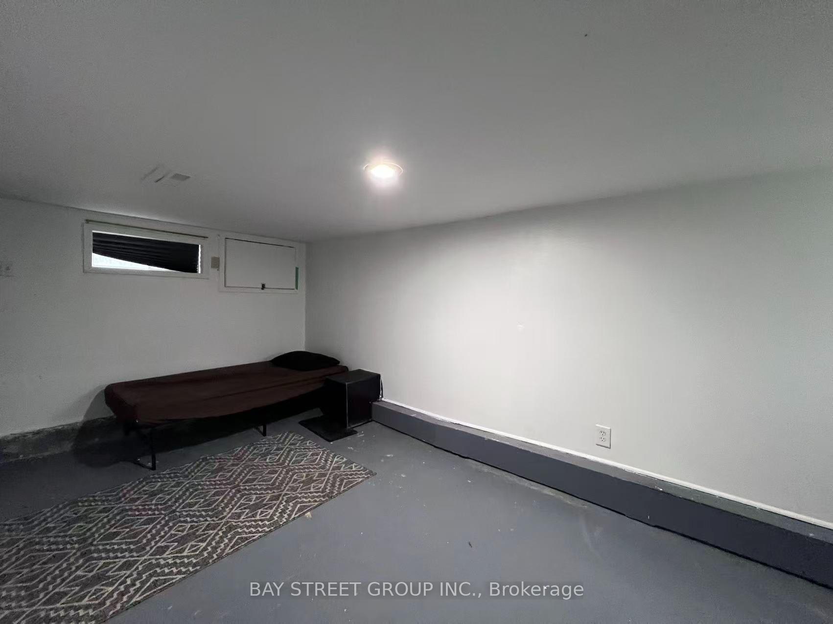 Photo 20 of 125 Broadway Avenue, Hamilton, Ainslie Wood — HOMEH