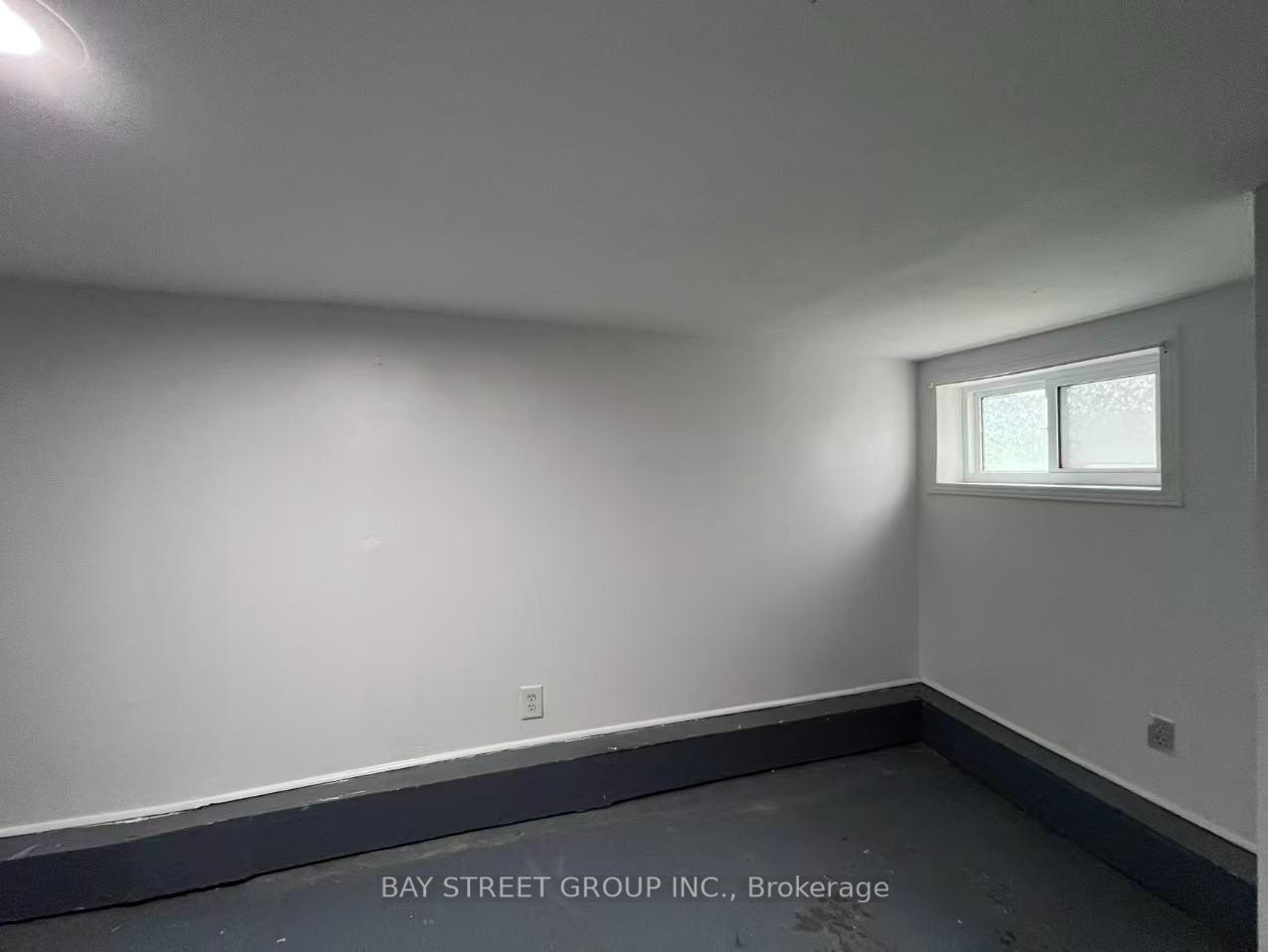Photo 21 of 125 Broadway Avenue, Hamilton, Ainslie Wood — HOMEH