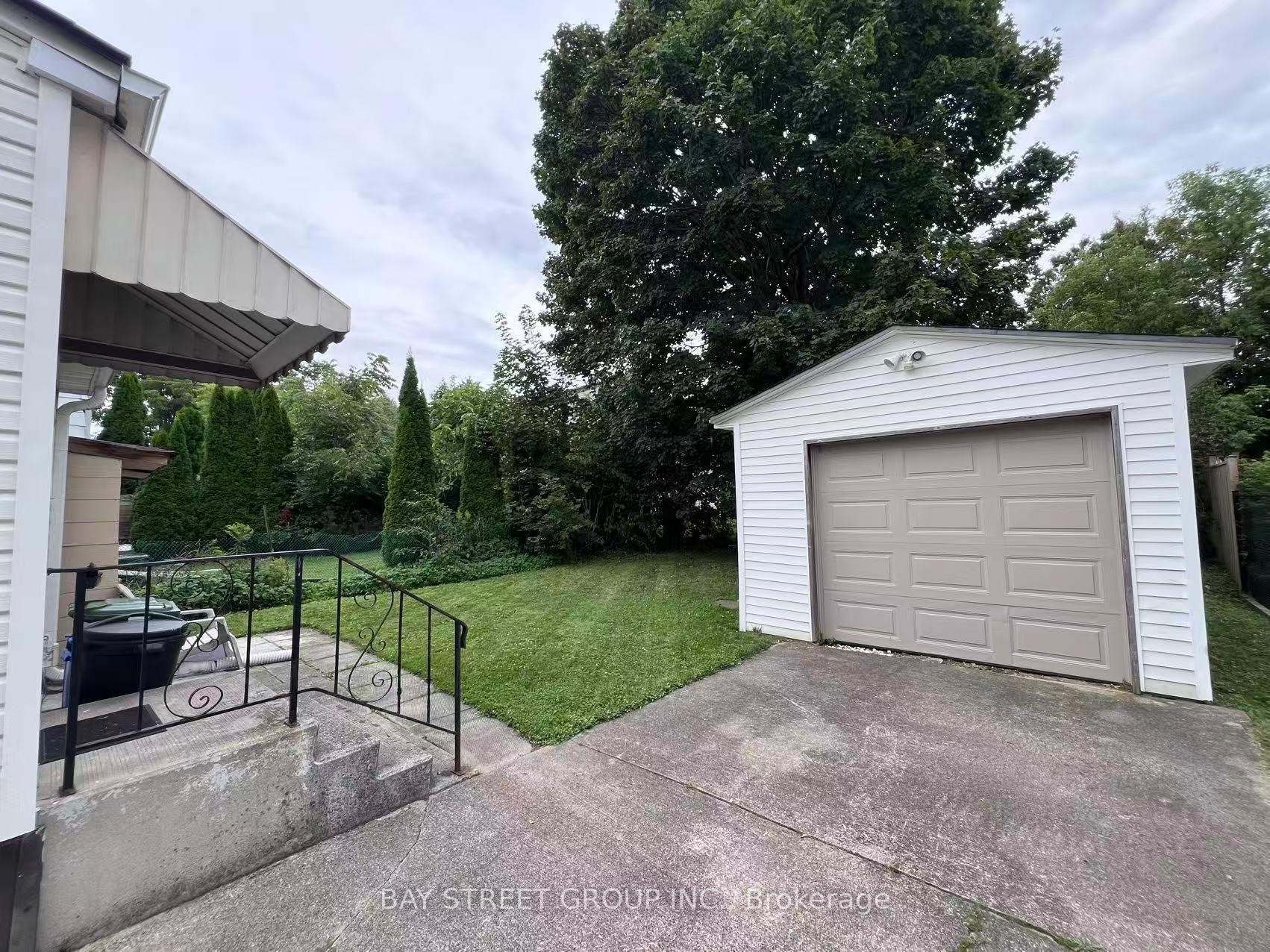Photo 23 of 125 Broadway Avenue, Hamilton, Ainslie Wood — HOMEH
