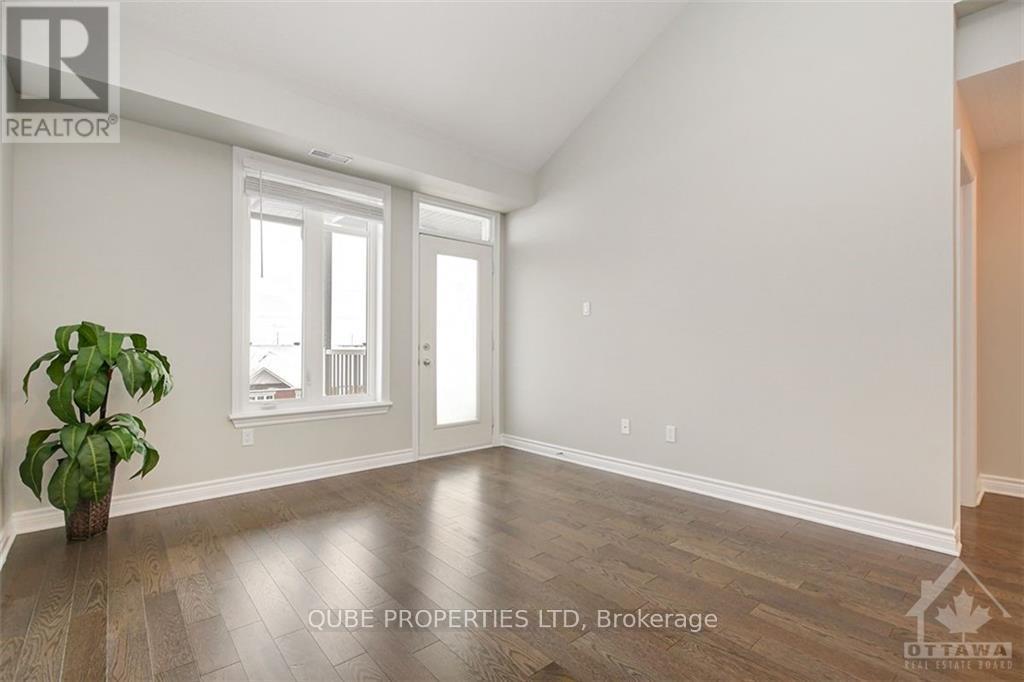 Photo 3 of Unit Unit G, 40 Tayside Private, Ottawa, Barrhaven - Longfields — HOMEH