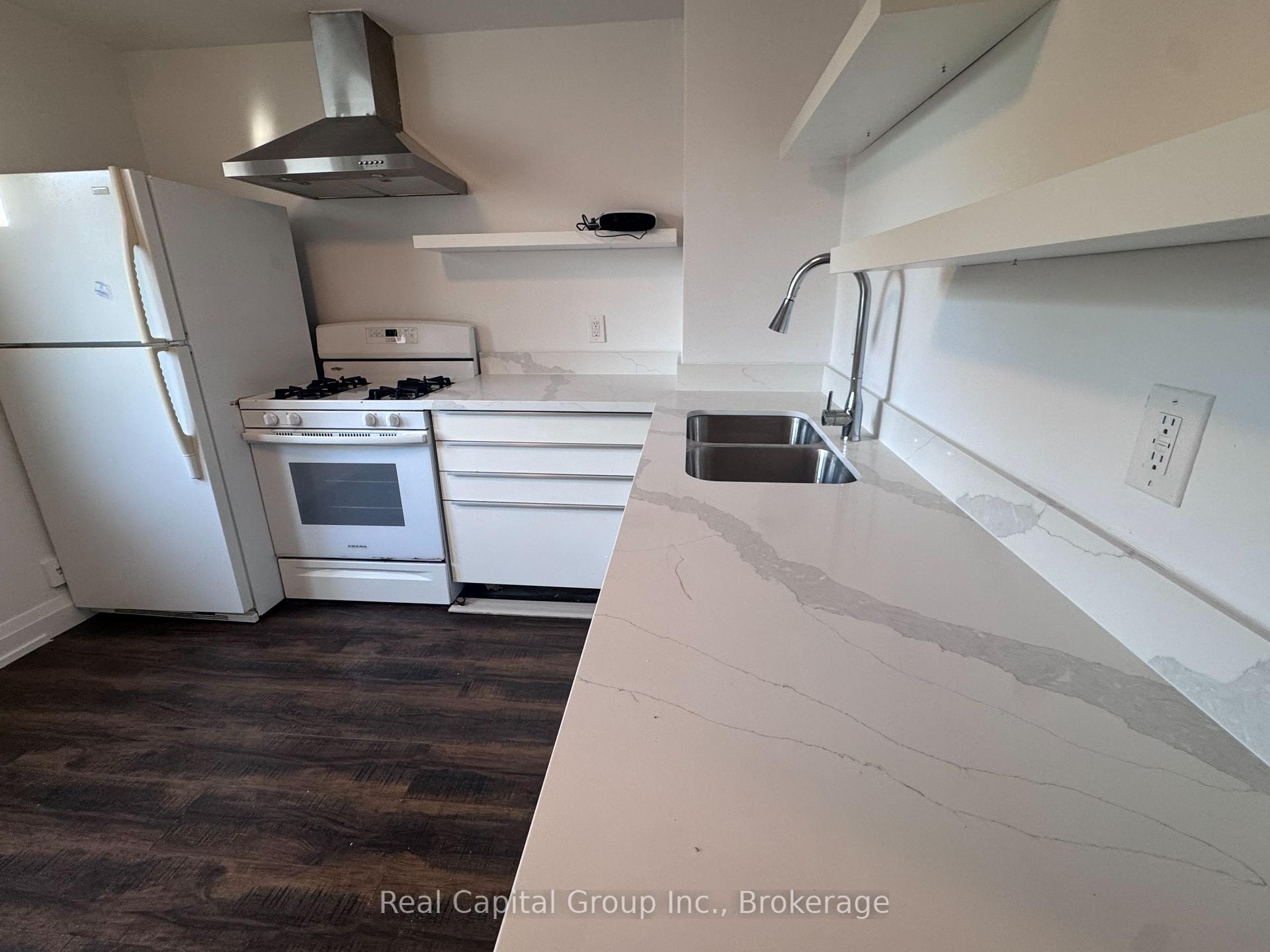 Photo 11 of Unit 2, 39 Pendrith Street, Toronto, Dovercourt-Wallace Emerson-Junction — HOMEH