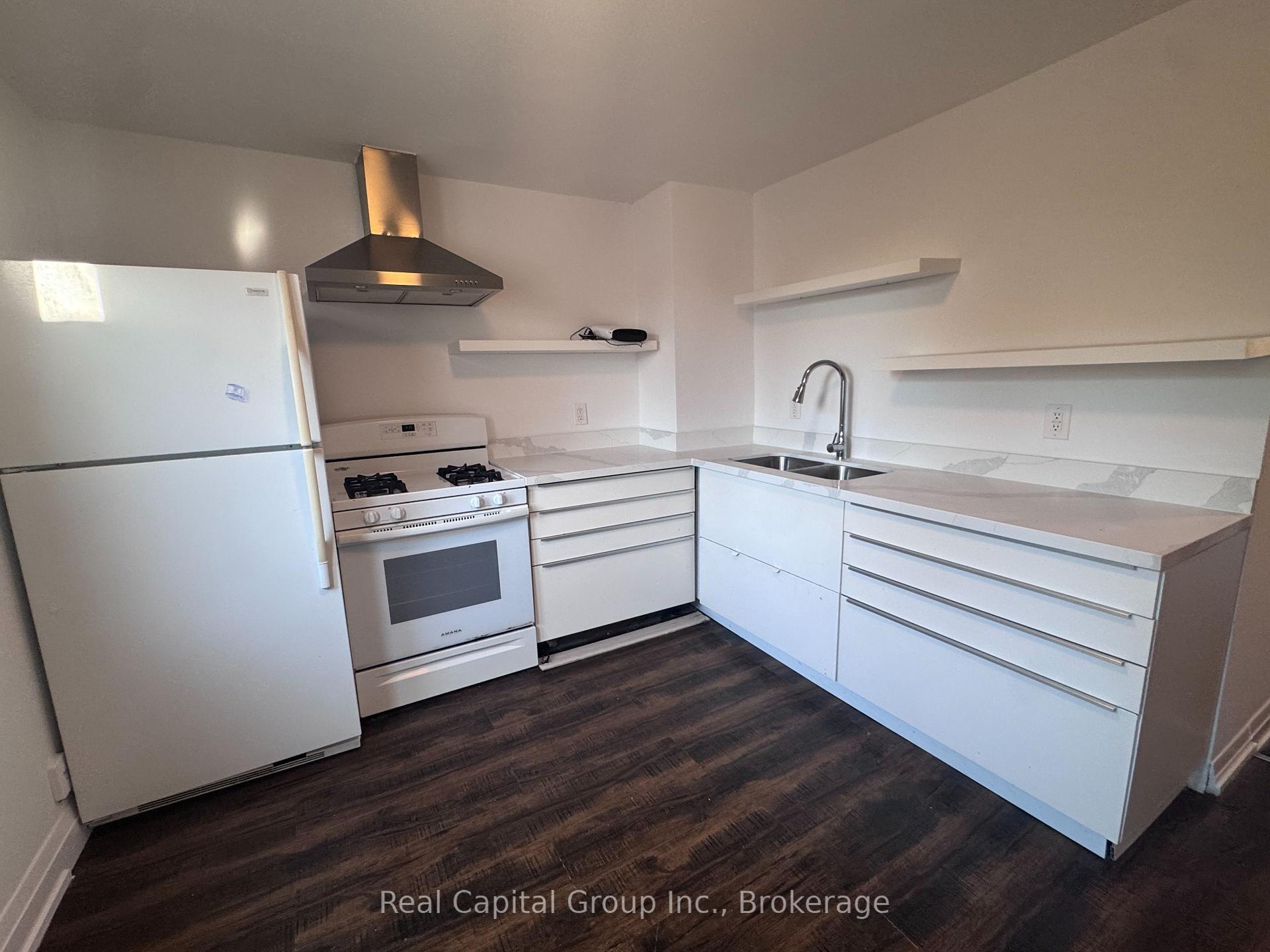 Photo 12 of Unit 2, 39 Pendrith Street, Toronto, Dovercourt-Wallace Emerson-Junction — HOMEH