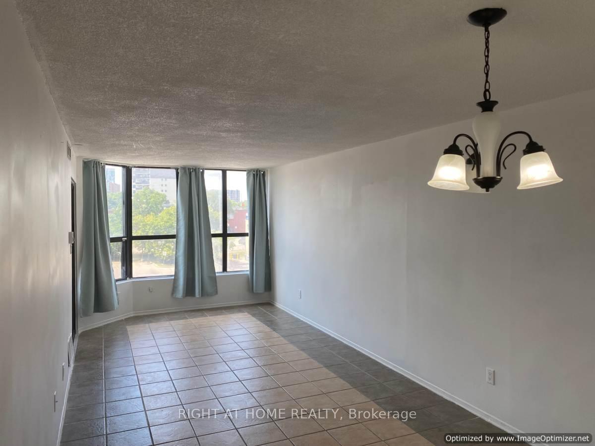 Photo 3 of Unit 302, 25 Agnes Street, Mississauga, Cooksville — HOMEH