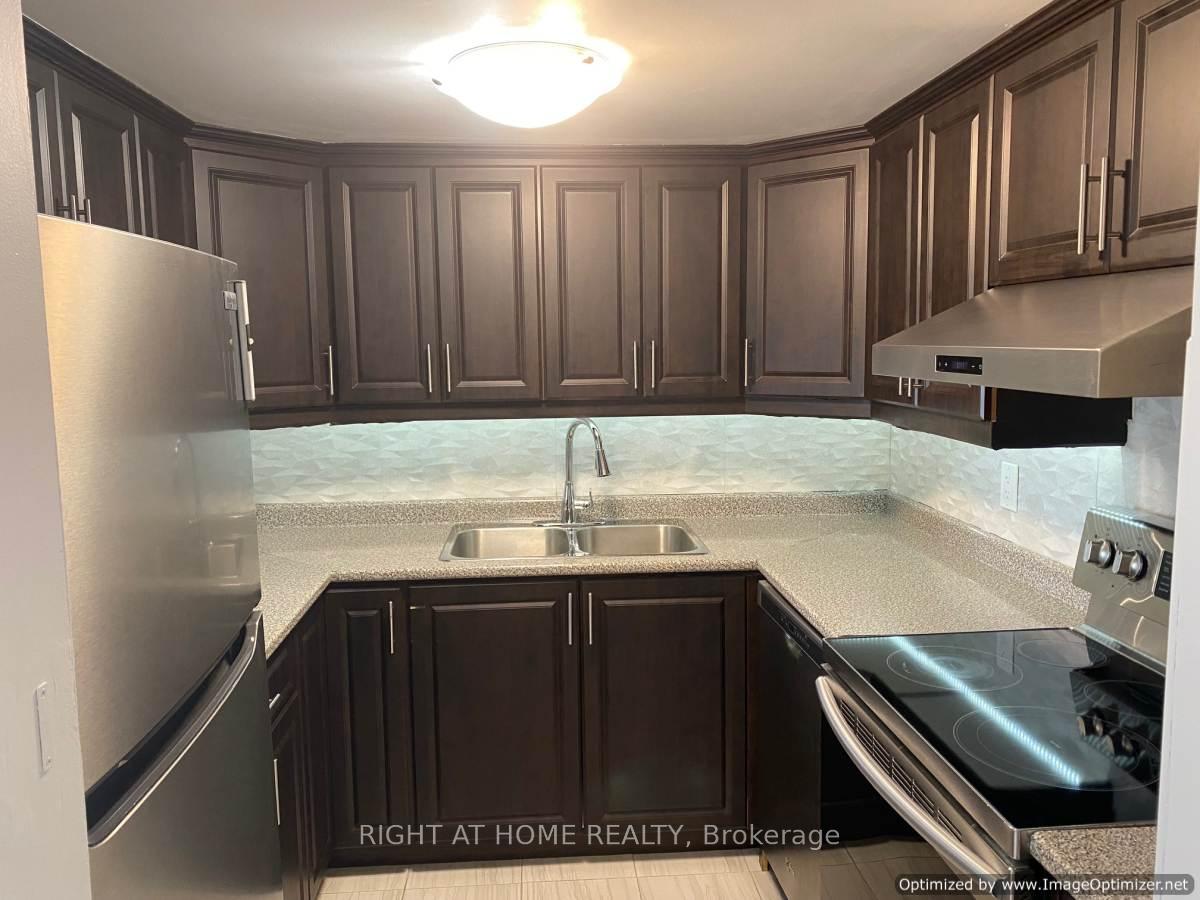 Photo 5 of Unit 302, 25 Agnes Street, Mississauga, Cooksville — HOMEH