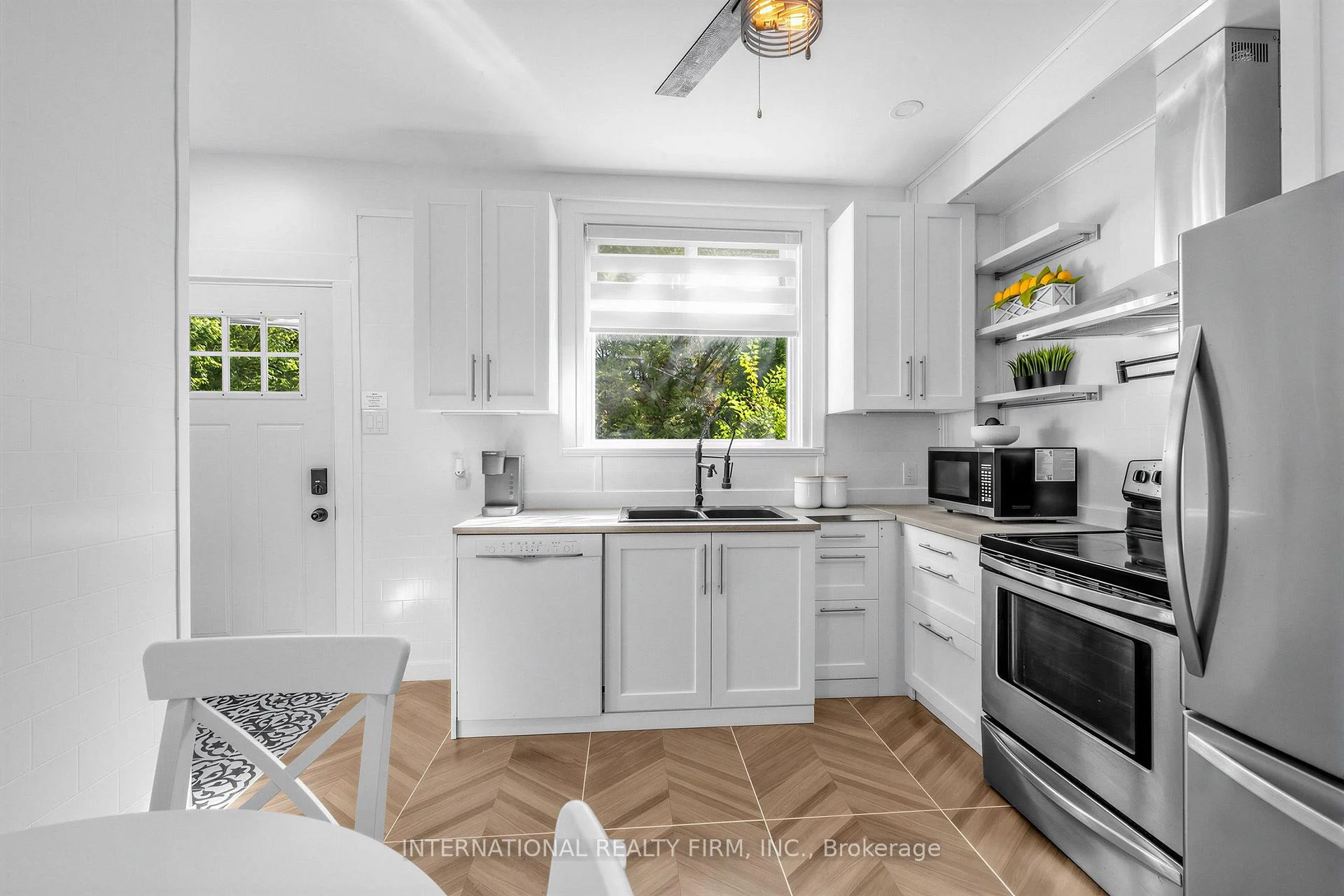 Photo 8 of Unit Main/Lower, 793 Dufferin Street, Toronto, Dufferin Grove — HOMEH