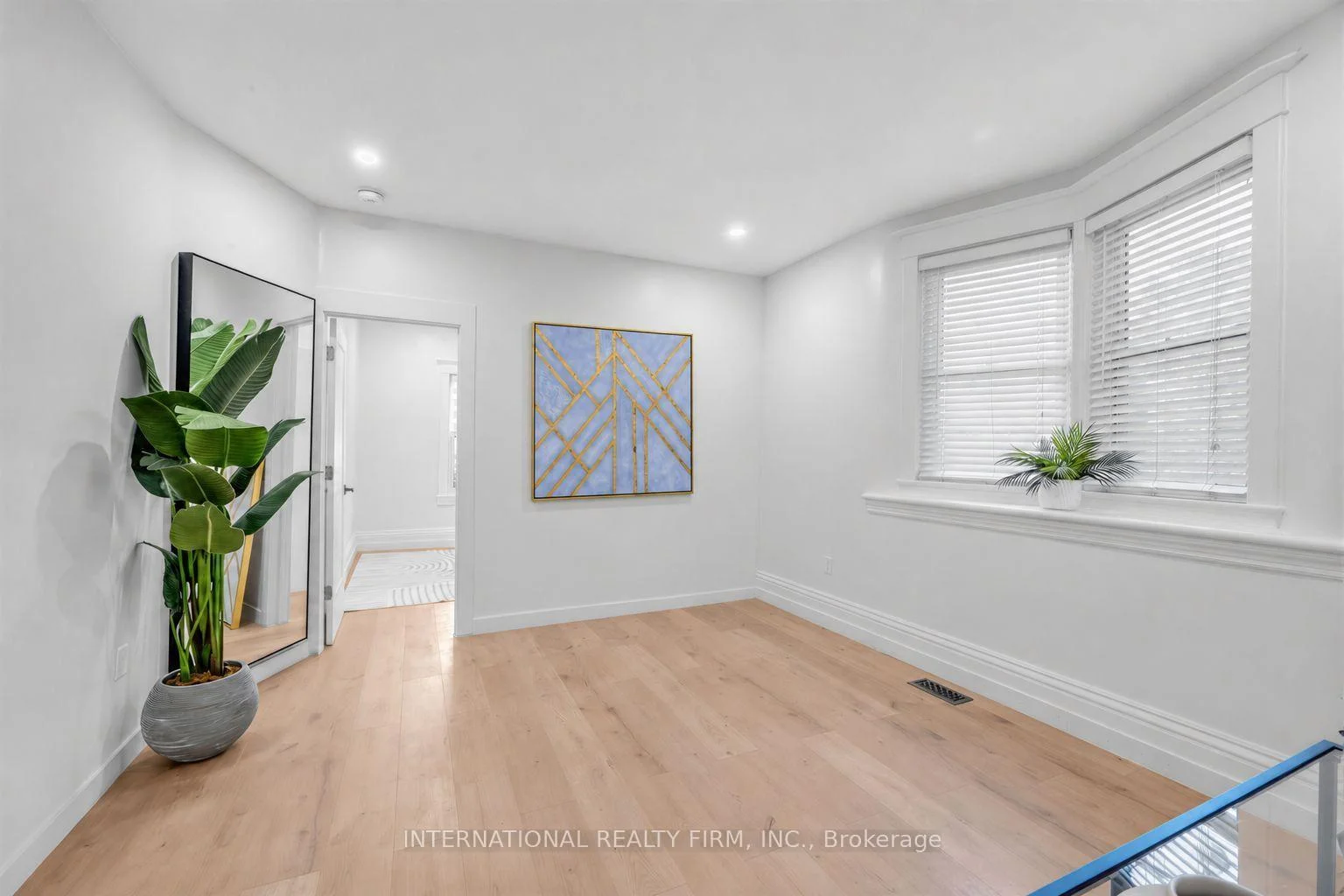 Photo 13 of Unit Main/Lower, 793 Dufferin Street, Toronto, Dufferin Grove — HOMEH